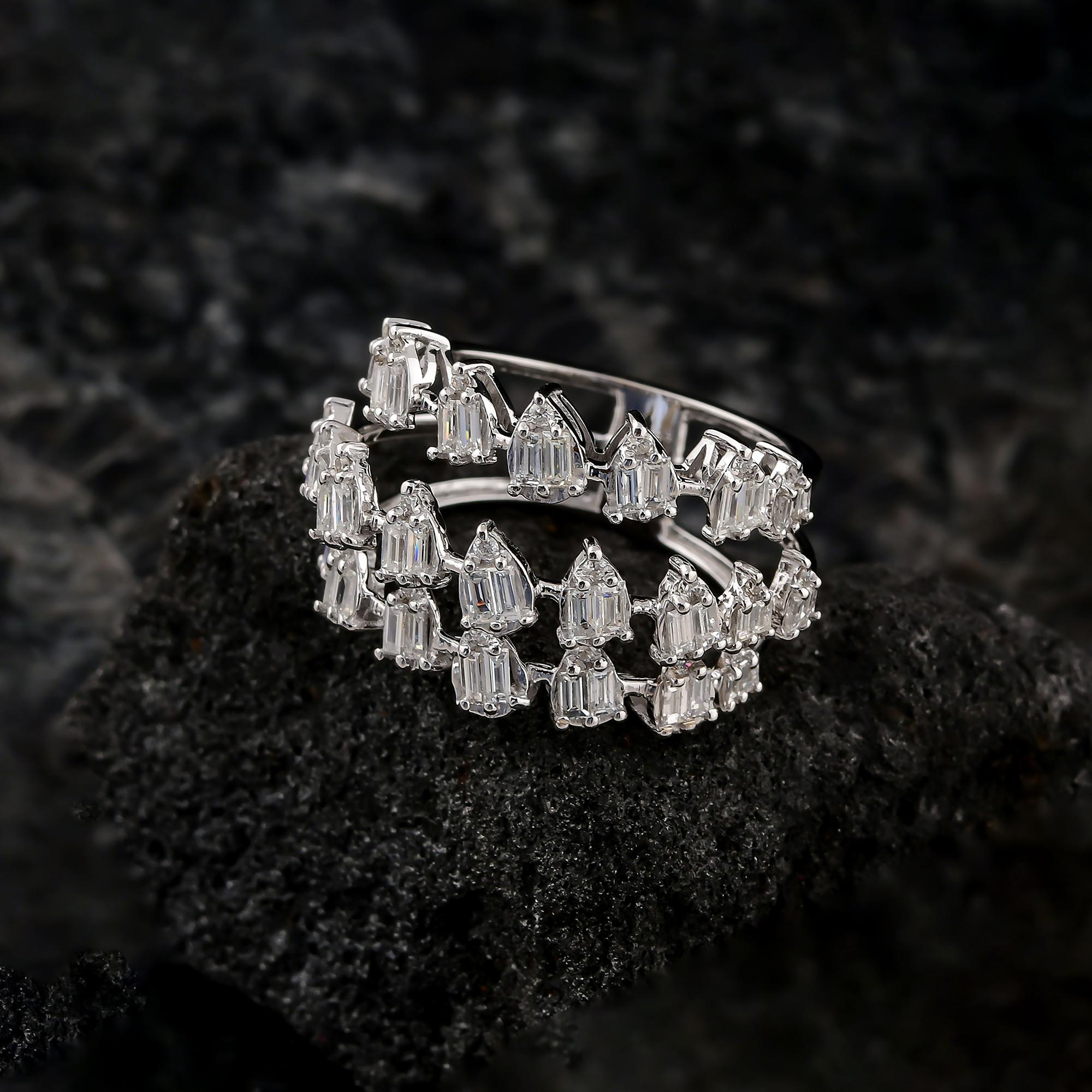 Modern 1.10 Carat SI Clarity HI Color Diamond Cocktail Ring 18 Karat White Gold Jewelry For Sale