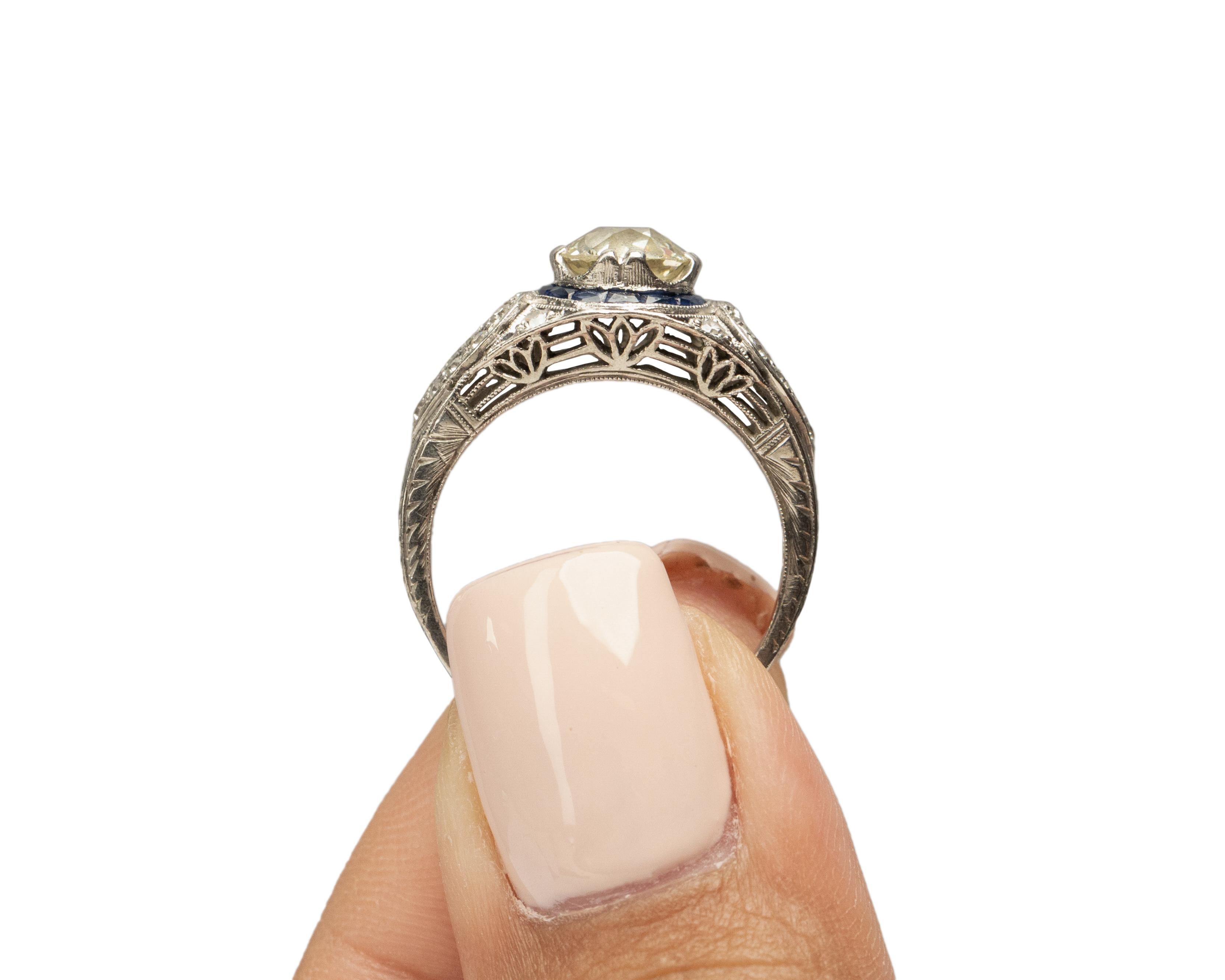 Women's 1.10 Carat Total Weight Art Deco Diamond Platinum Engagement Ring For Sale