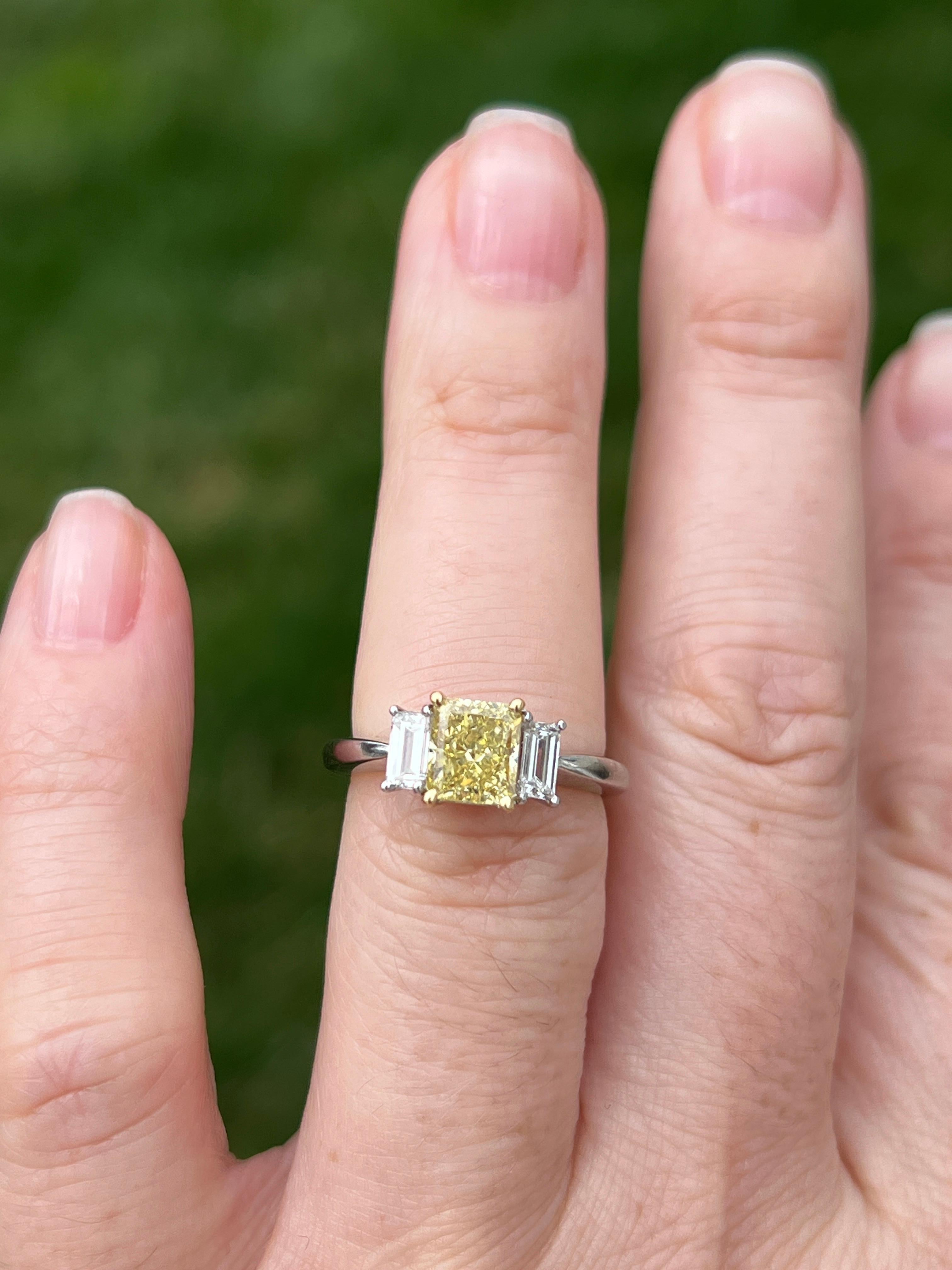 1.10 Carat Yellow Diamond Three Stone Platinum & Yellow Gold Engagement Ring In Good Condition In Towson, MD