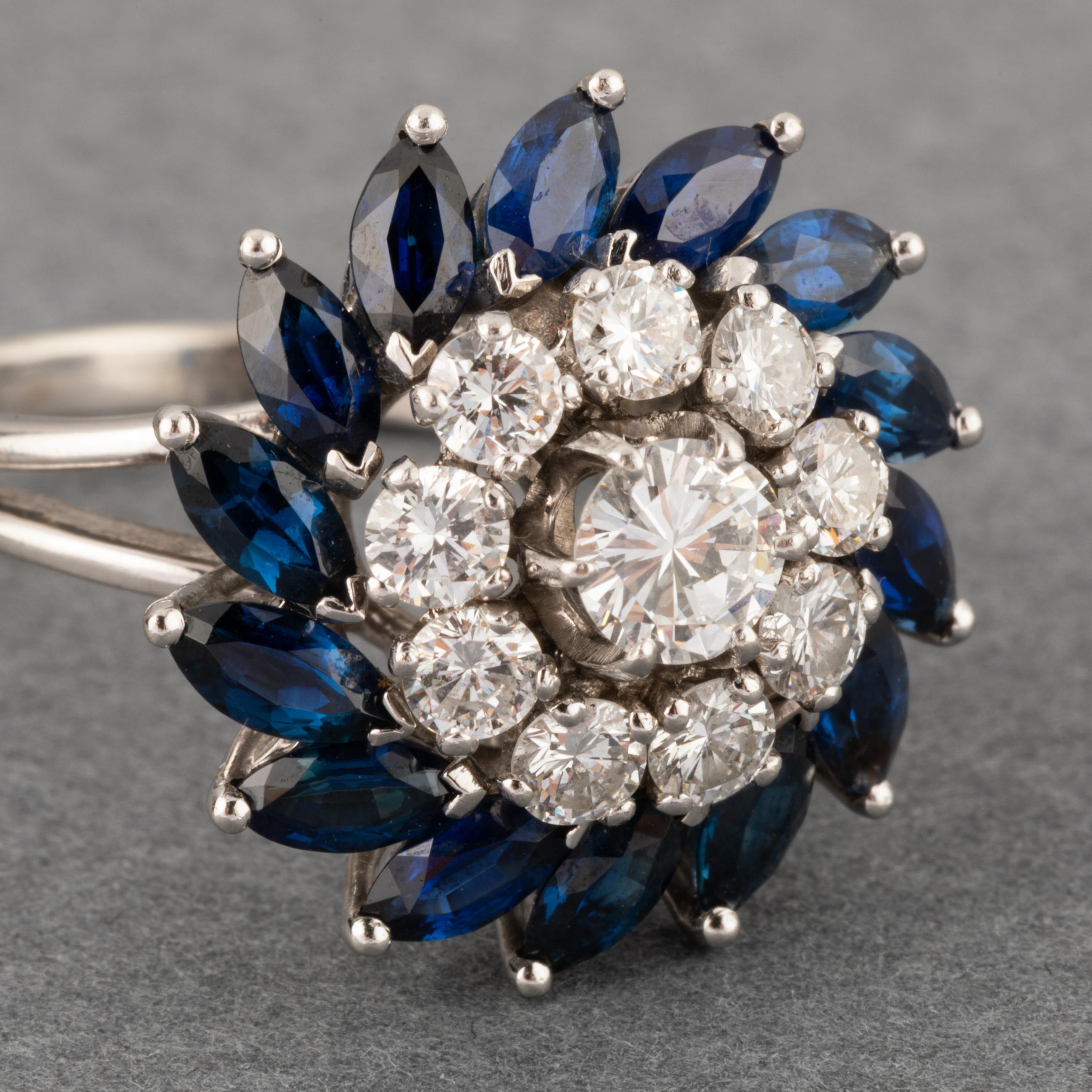 1,10 Karat Diamanten und Saphire Französischer Vintage-Ring im Zustand „Gut“ im Angebot in Saint-Ouen, FR