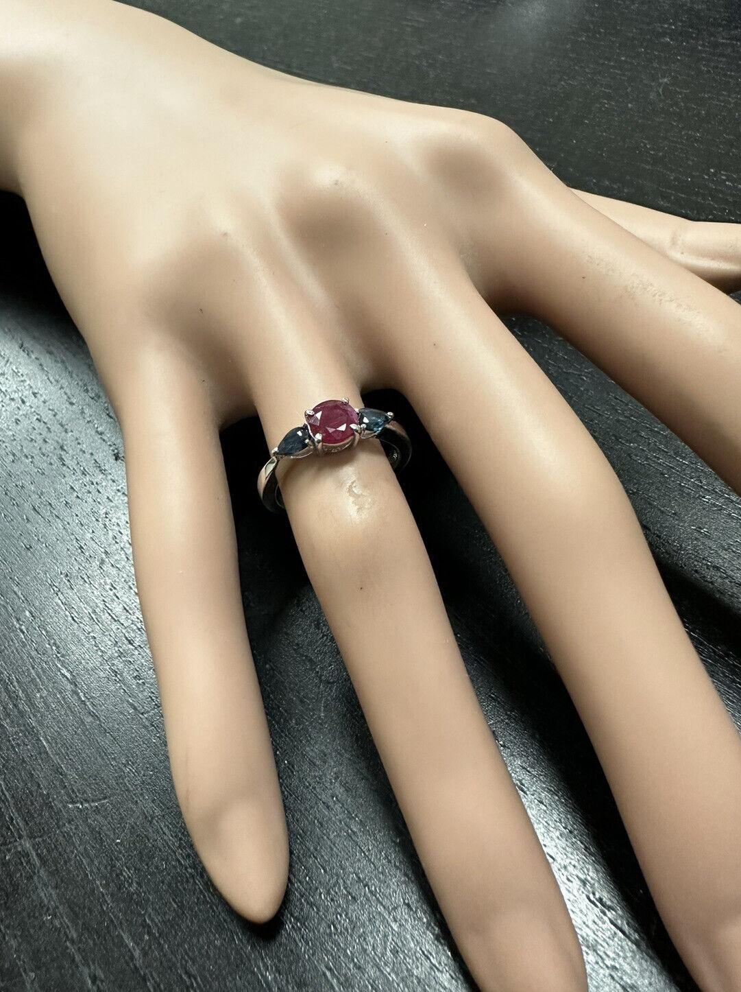1.10 Carats Exquisite Natural Ruby and Sapphire 14k Solid White Gold Ring For Sale 2