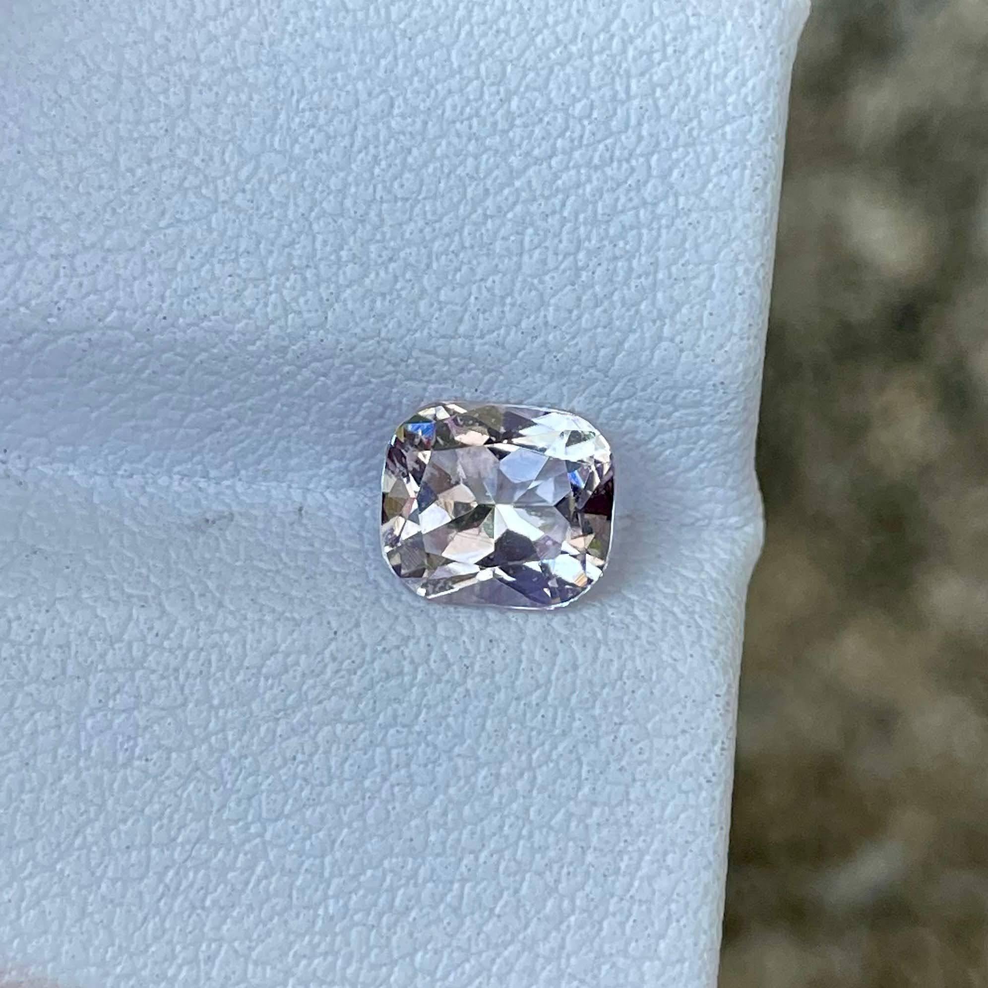 1.10 carats Pink Morganite Stone Cushion Cut Natural African Gemstone In New Condition For Sale In Bangkok, TH