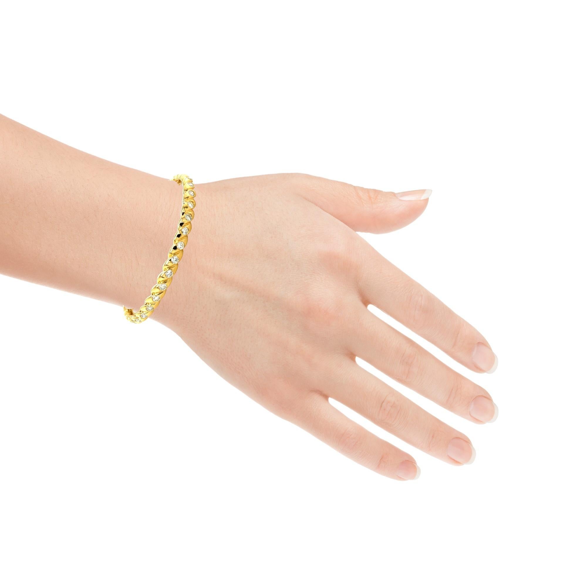 Bracelet manchette en or jaune 18 carats avec diamants de 1,10 carat au total Neuf - En vente à Los Angeles, CA