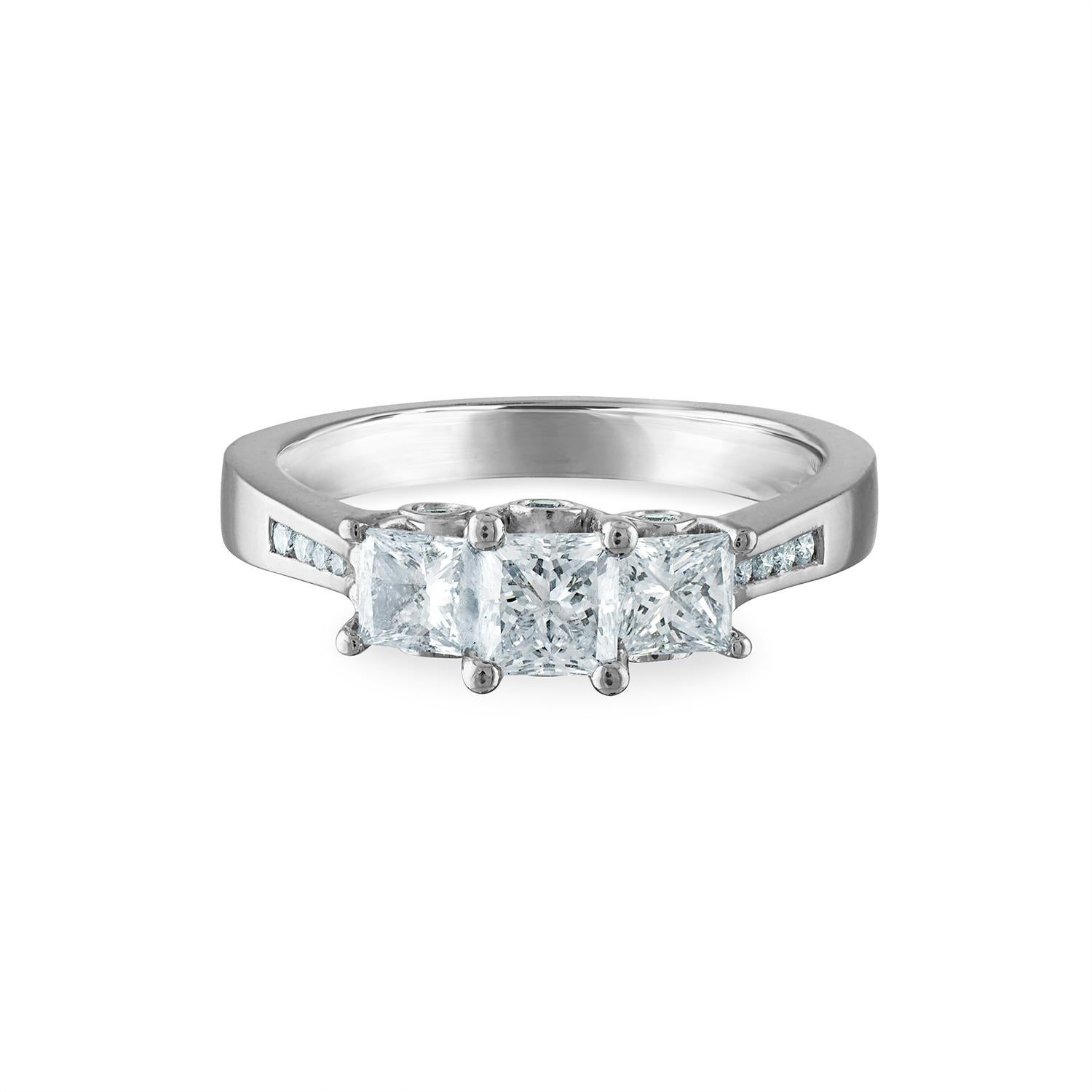1.10 Carat Total Weight, Platinum Diamond Ring, Princess Cut Center Stones In New Condition For Sale In New York, NY