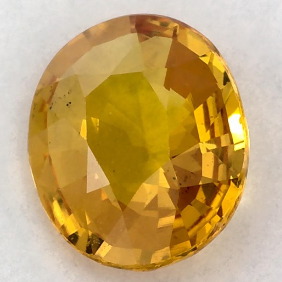 Donna 1.10 carati di zaffiro giallo ovale sfuso in vendita