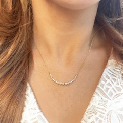 Klassische, abgestufte Halskette mit 1,10 CTW weißen Diamanten aus 14K Gelbgold