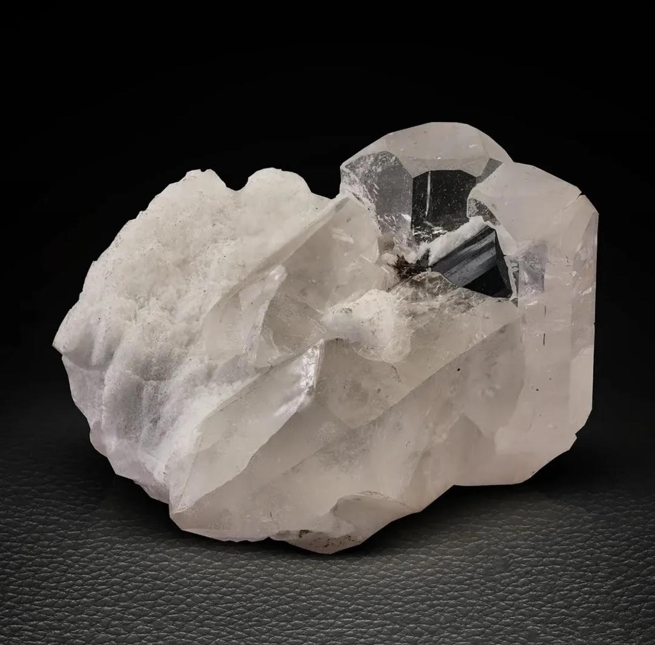 Couple de cristaux morganites de 110 grammes avec cercle sur quartz du Pakistan en vente 6