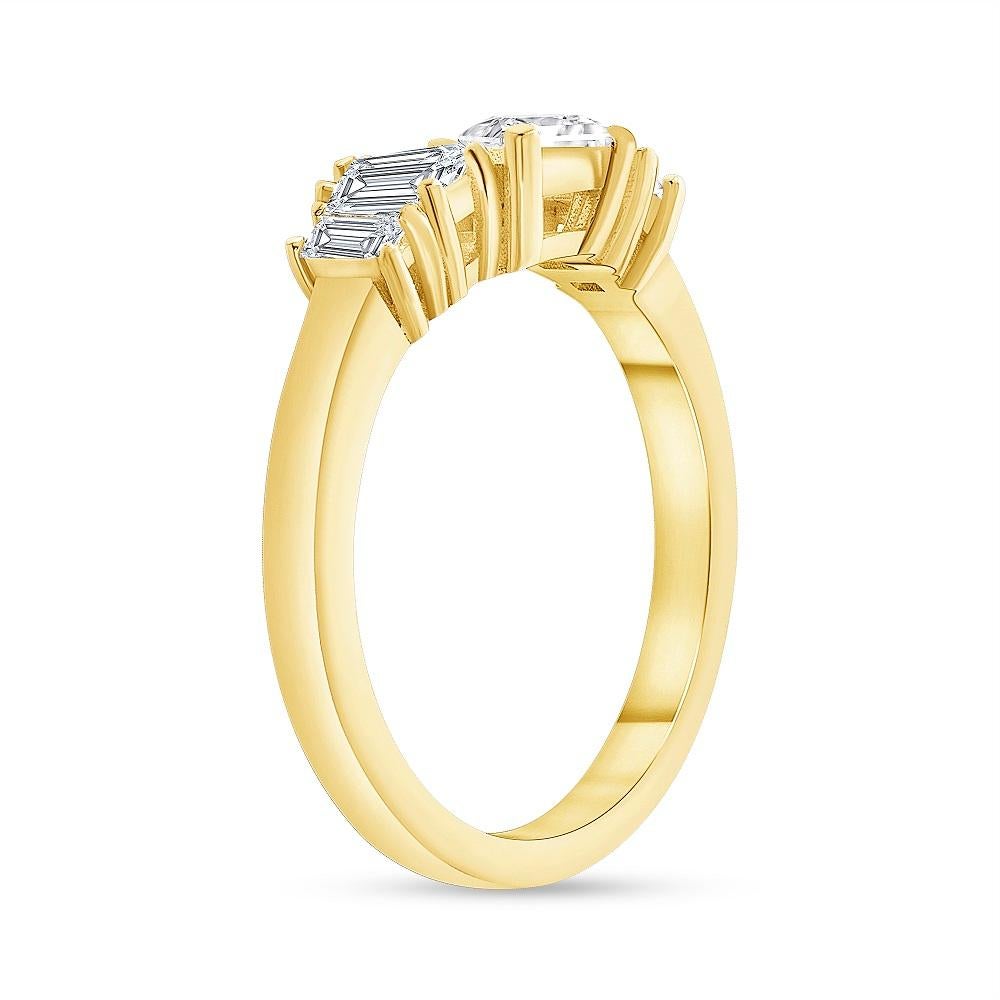 For Sale:  1.10 ct. tw. Emerald Cut Diamond Five Stone Engagement Ring ( 0.50 ct. Center Di 2