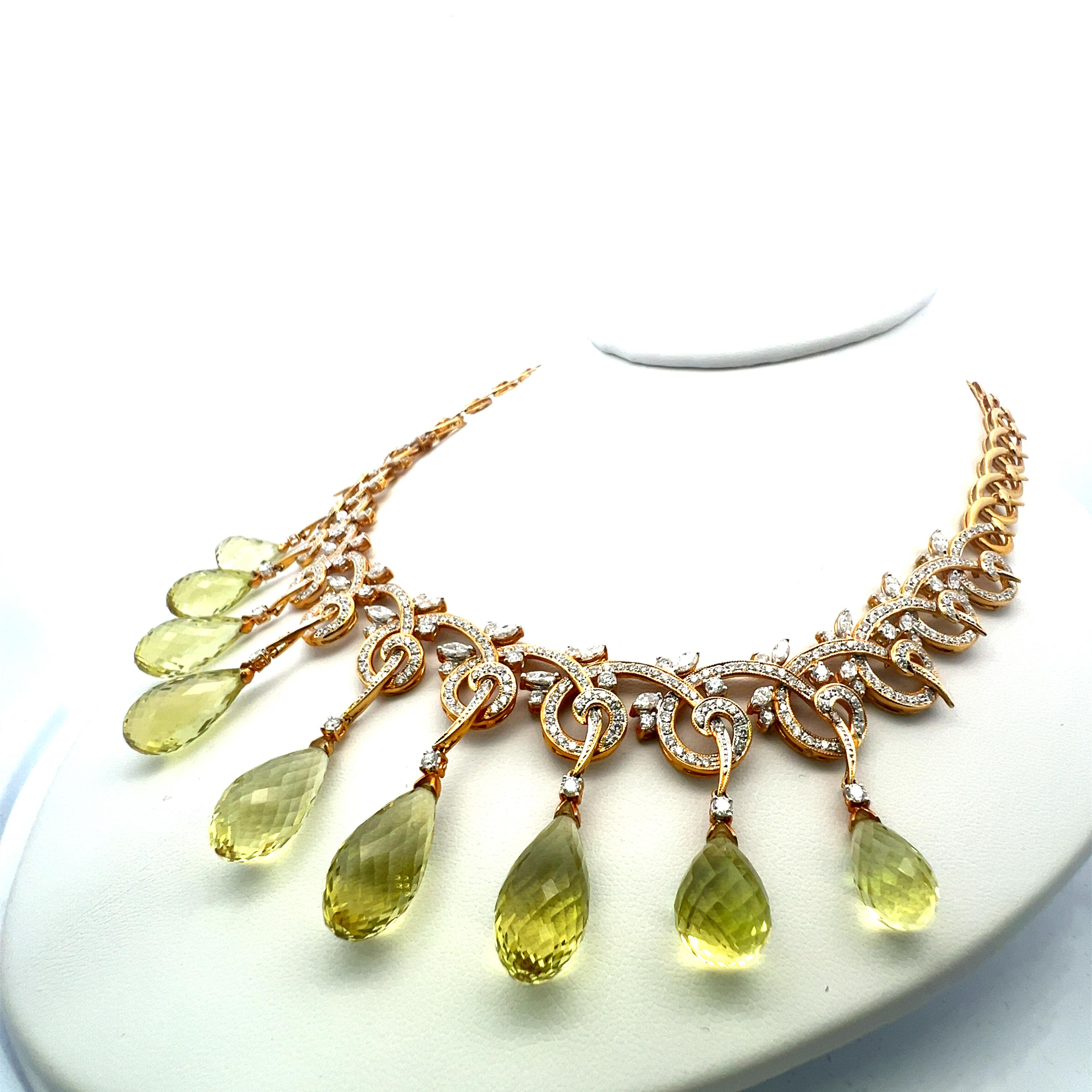 Titre :
105.00 Carat 11.00 Carat Round Brilliant H VS1 Diamond 18 Karat Yellow Gold Statement Necklace
Le style :
Déclaration
Métal :
Or jaune 18 carats
Pierre précieuse 1 :
PERI 105 carats
Nombre de pierres :
9
Pierre précieuse 2 :
11 Diamant