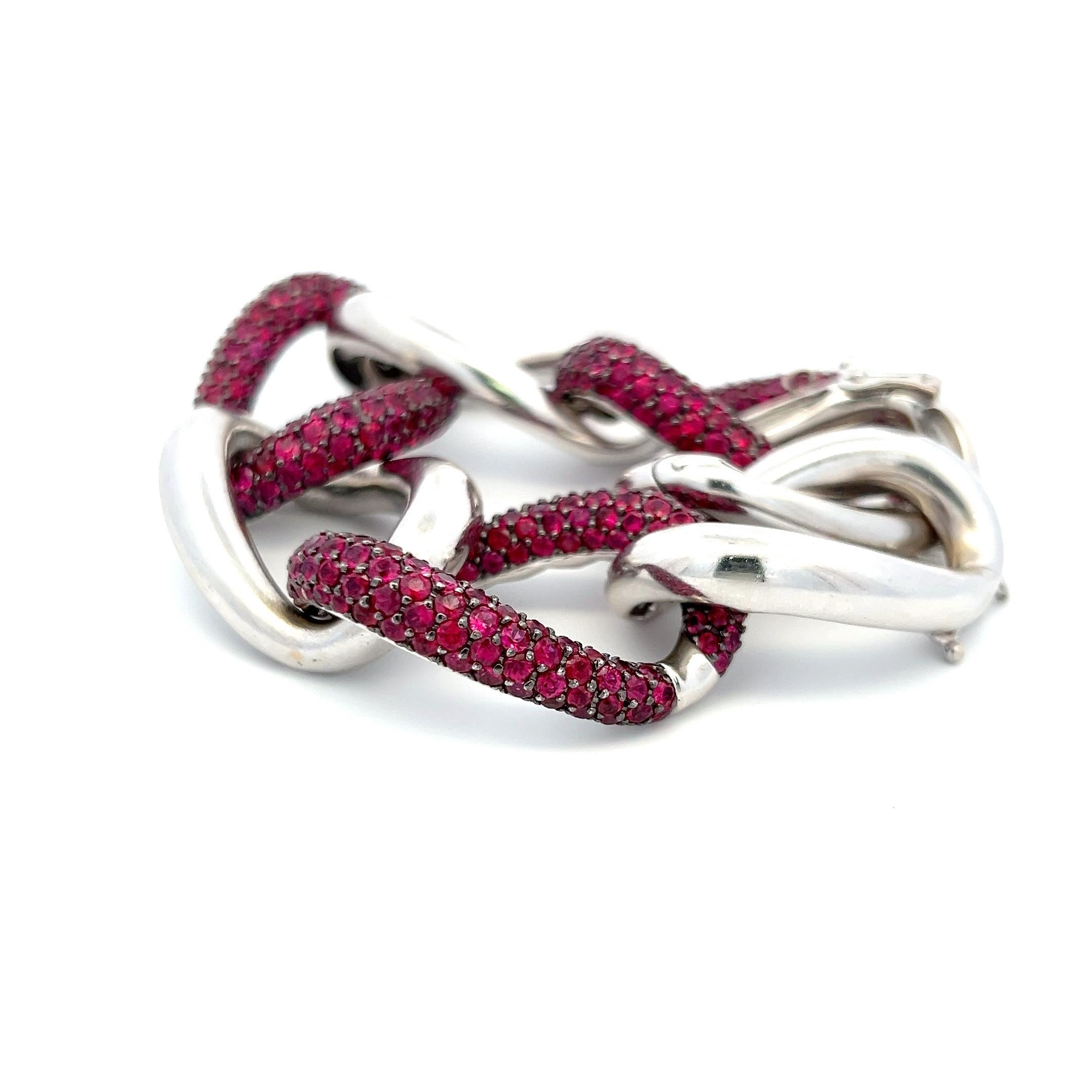 Rubino rotondo da 11,00 carati 107,20 grammi Bracciale A Link in oro bianco 18 carati In condizioni buone in vendita a New York, NY