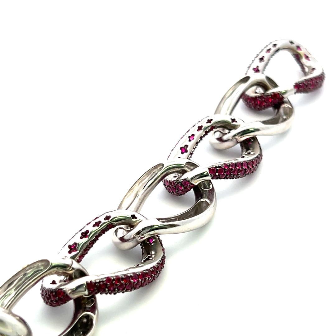 Rubino rotondo da 11,00 carati 107,20 grammi Bracciale A Link in oro bianco 18 carati in vendita 4