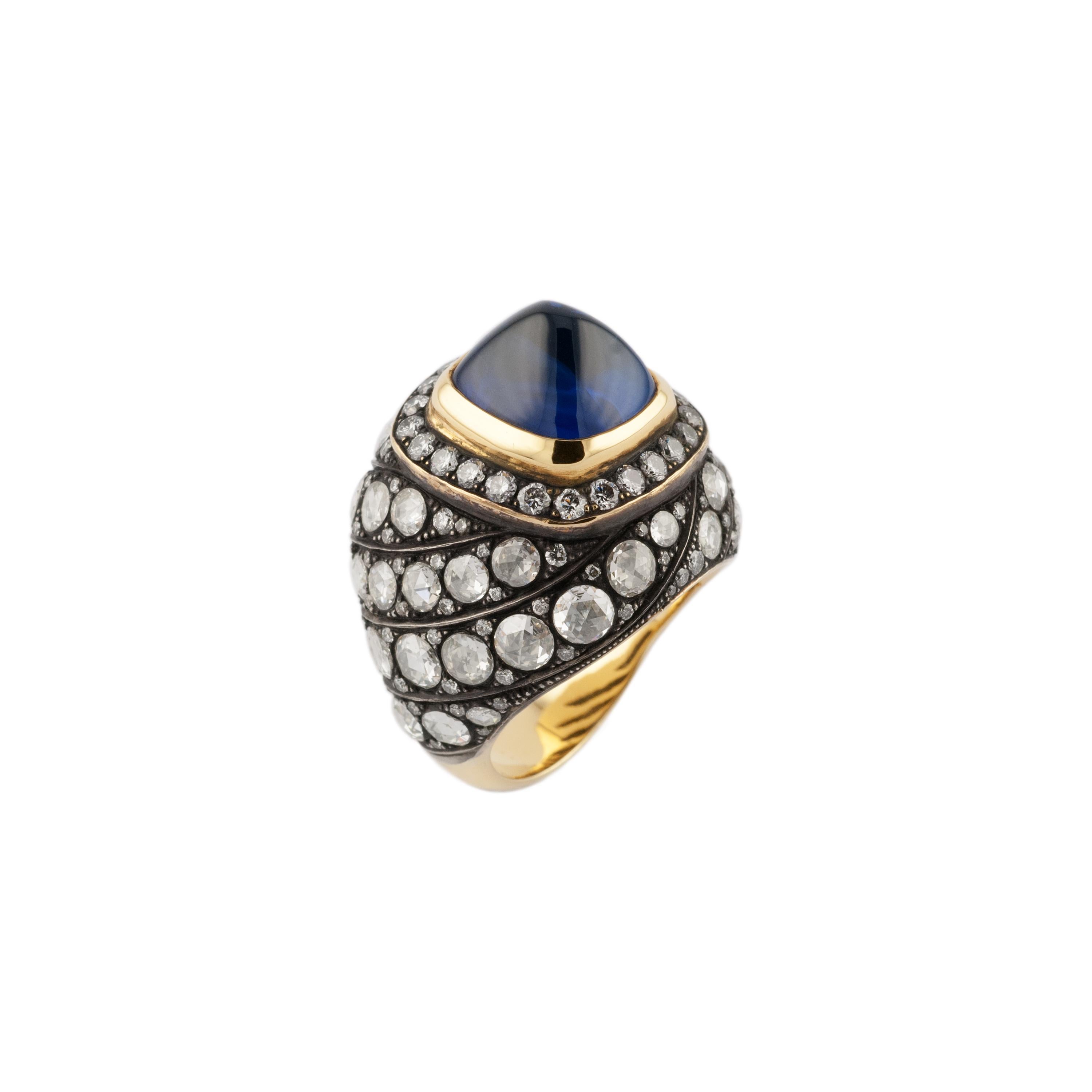 Modern 11.00 Carat Sapphire 4.3 Carat Rosecut 18 Karat Yellow Gold Heritage Ring For Sale
