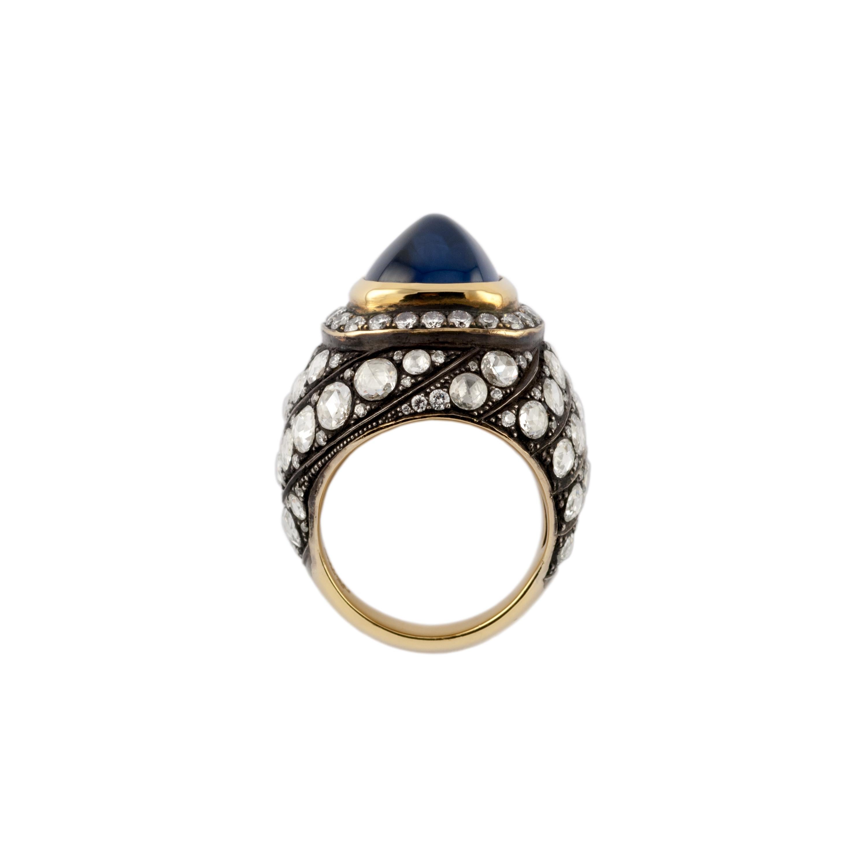 11.00 Carat Sapphire 4.3 Carat Rosecut 18 Karat Yellow Gold Heritage Ring For Sale