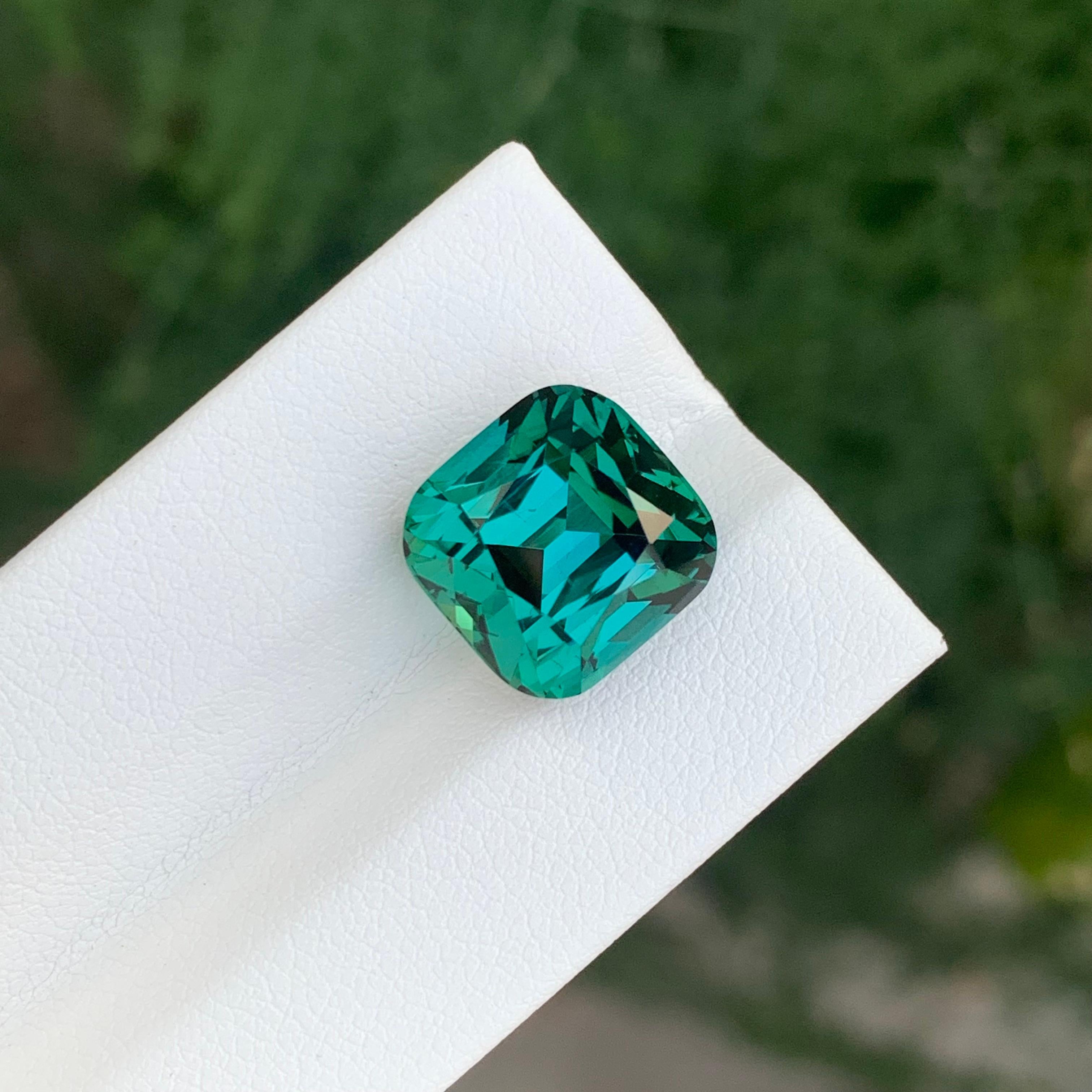 11.00 Carat Top Quality Natural Loose Green Blue Tourmaline loupe Clean For Sale 2