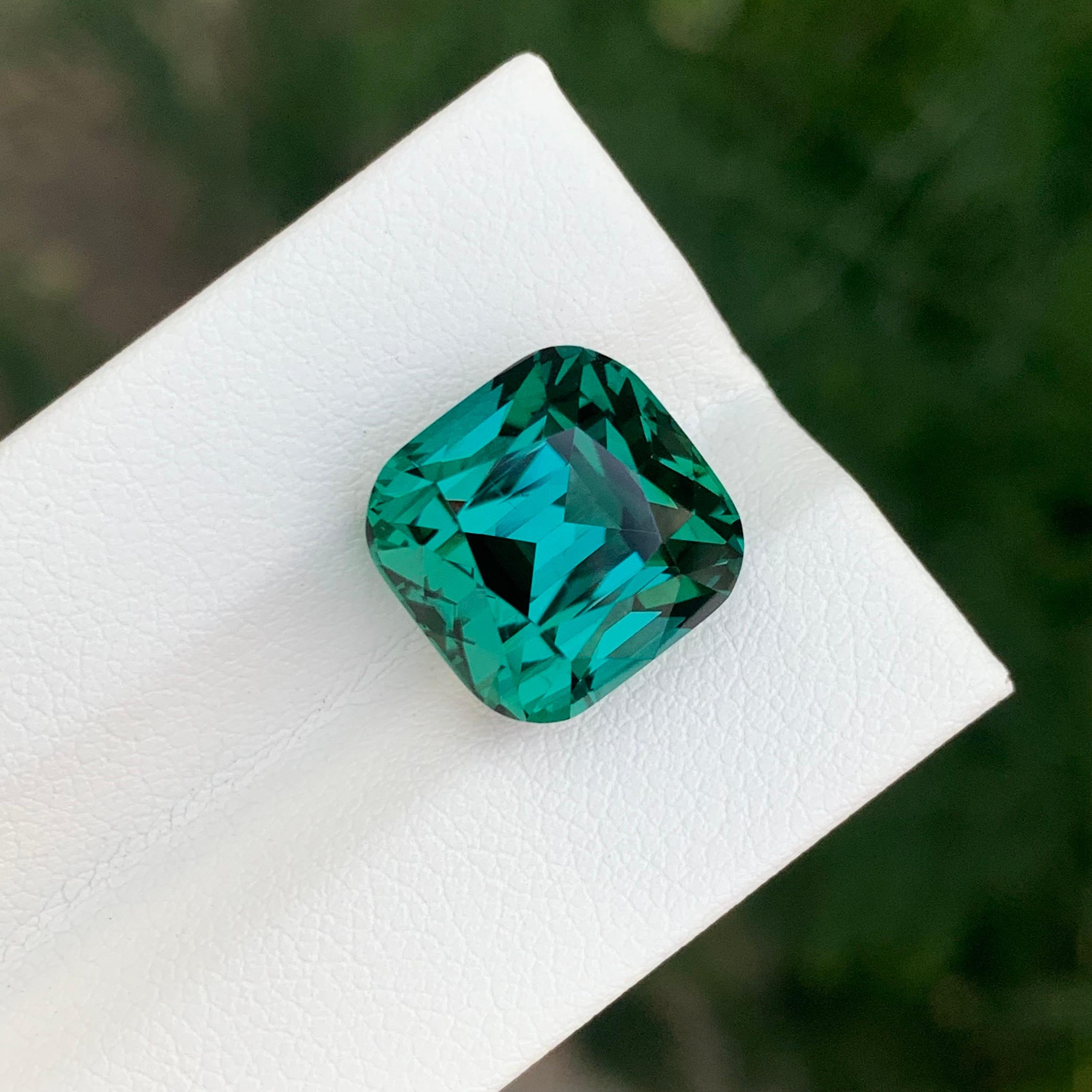 11.00 Carat Top Quality Natural Loose Green Blue Tourmaline loupe Clean For Sale 3