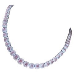 11.00 Carats Fancy Pink Diamond 5.40 Ct Diamonds Collier en or 18K