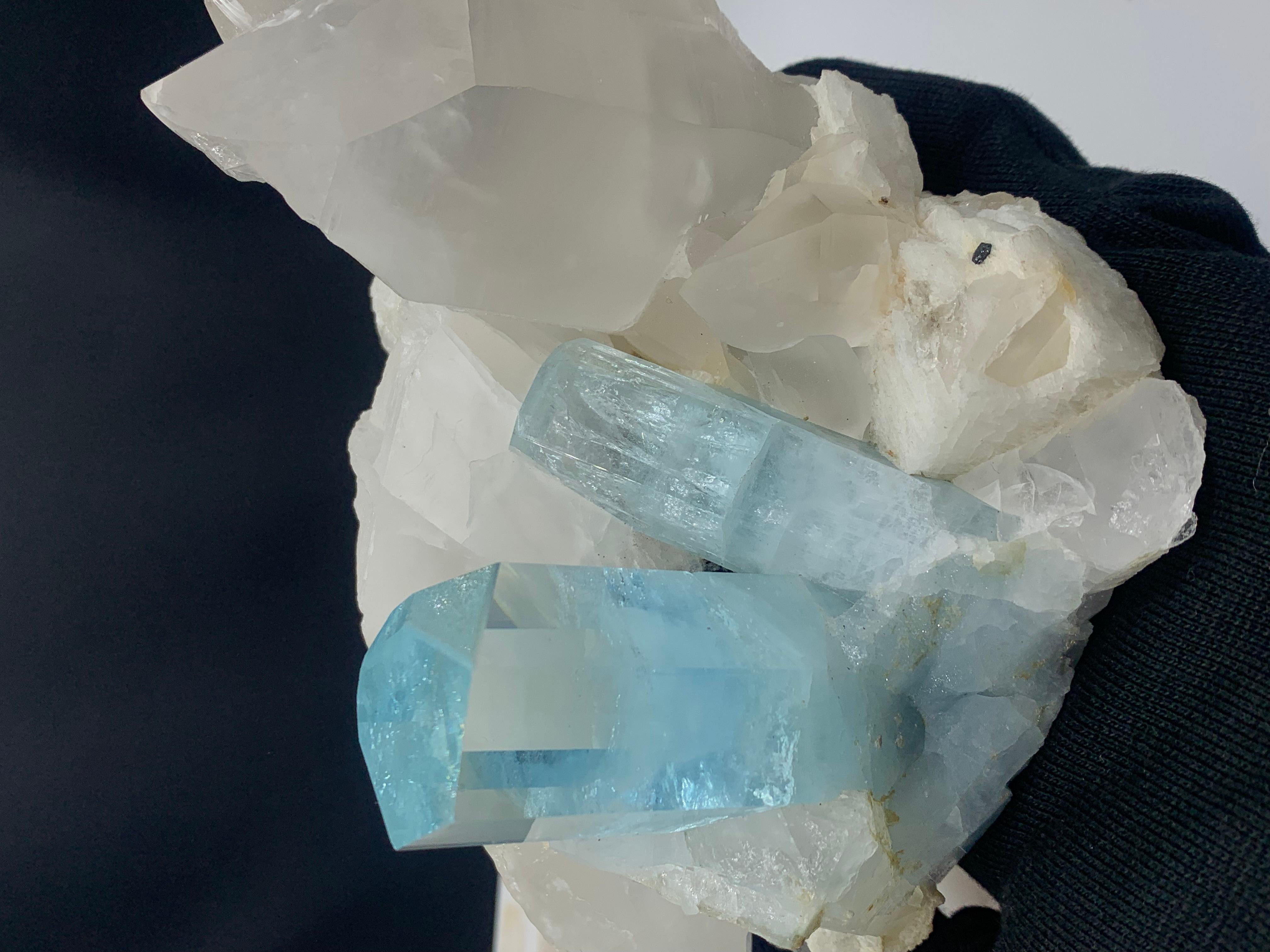 Magnificent Aquamarine Repair Specimen With Quartz From Pakistan
Weight: 1100 +grams
Dimensions: 10.1 x 13.5 x 11.6 cm
Treatment: None
Locality: Shigar Valley , Gilgit Baltistan Province, Pakistan

Aquamarine is a semi-precious gemstone of the