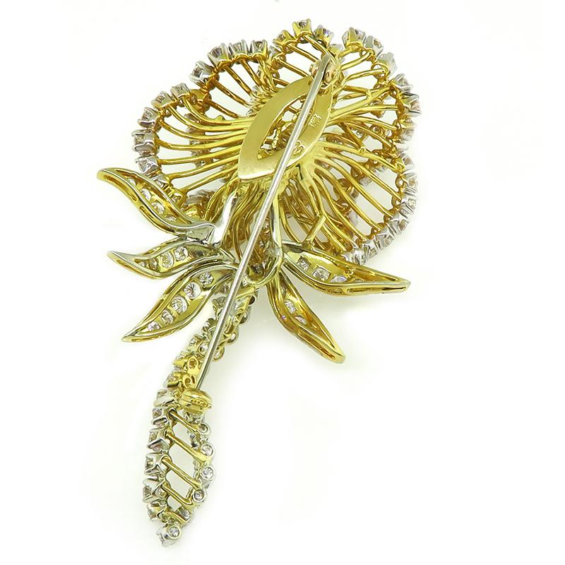 11.00ct Diamond Gold Flower Pin In Good Condition For Sale In New York, NY