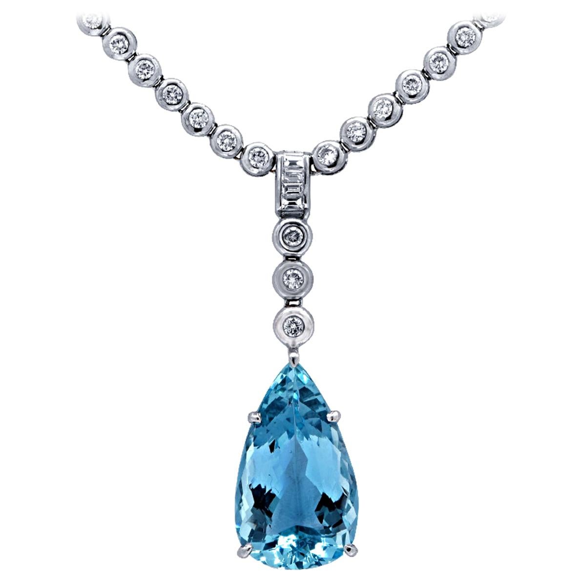 11.01 Carat Aquamarine and Diamond Drop Necklace For Sale at 1stDibs