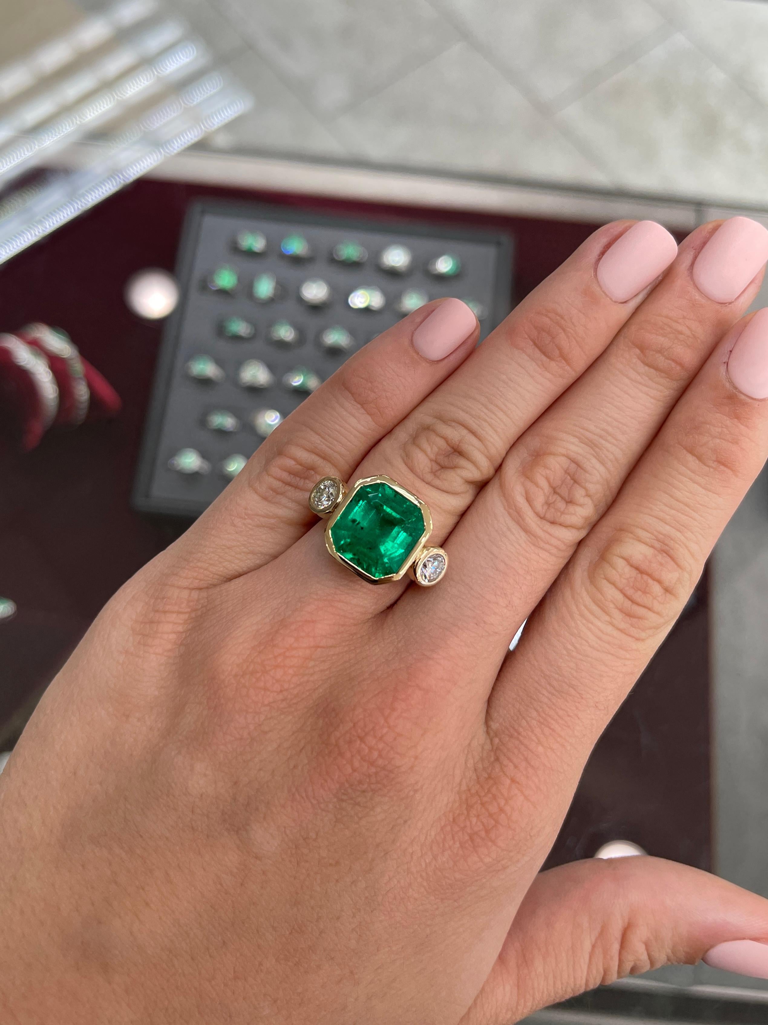 11.02tcw 18K Colombian Emerald-Emerald Cut & Round Diamond Three Stone Ring For Sale 1