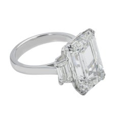 11.03 Carat Emerald Diamond Ring 18K Gold Unparalleled Brilliance