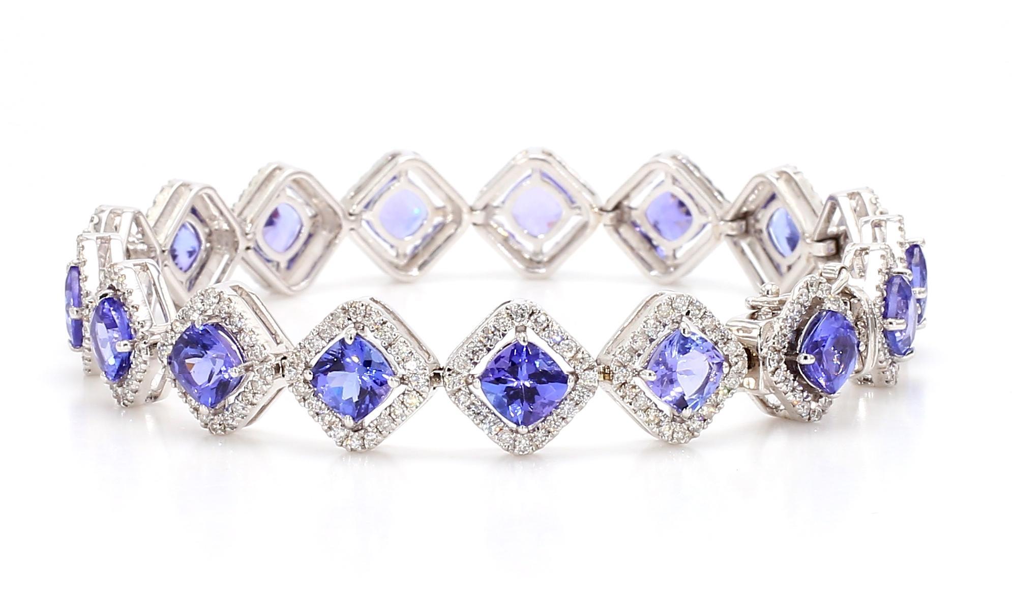 11.04 Carat Tanzanite and Diamond Bracelet in 18K Gold For Sale 2