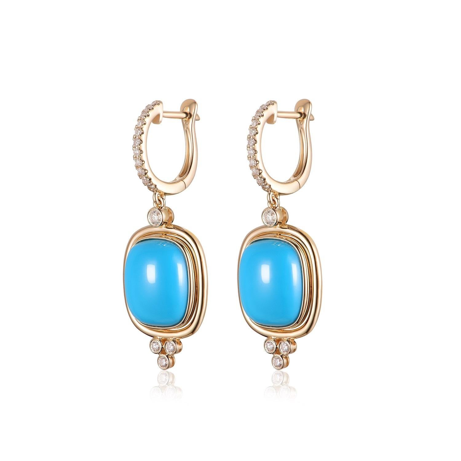 Diese eleganten Ohrringe strahlen einen zeitlosen Charme aus, indem sie die ruhige Schönheit des Türkises mit der dauerhaften Anziehungskraft von Diamanten und Gelbgold verbinden.

In der Mitte jedes Ohrrings befindet sich ein bezaubernder Türkis im