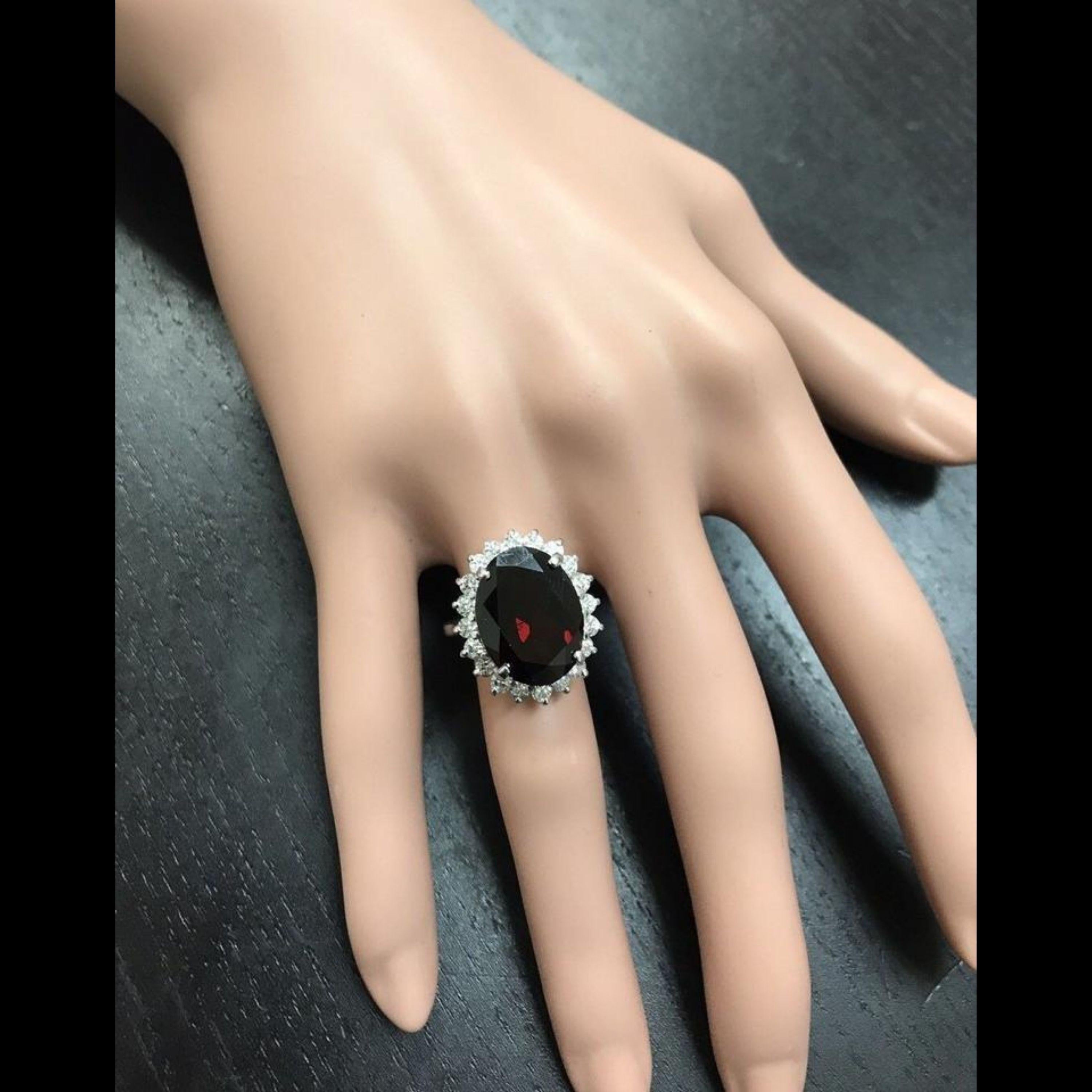 11.05 Carat Impressive Red Garnet and Natural Diamond 14 Karat White Gold Ring For Sale 1