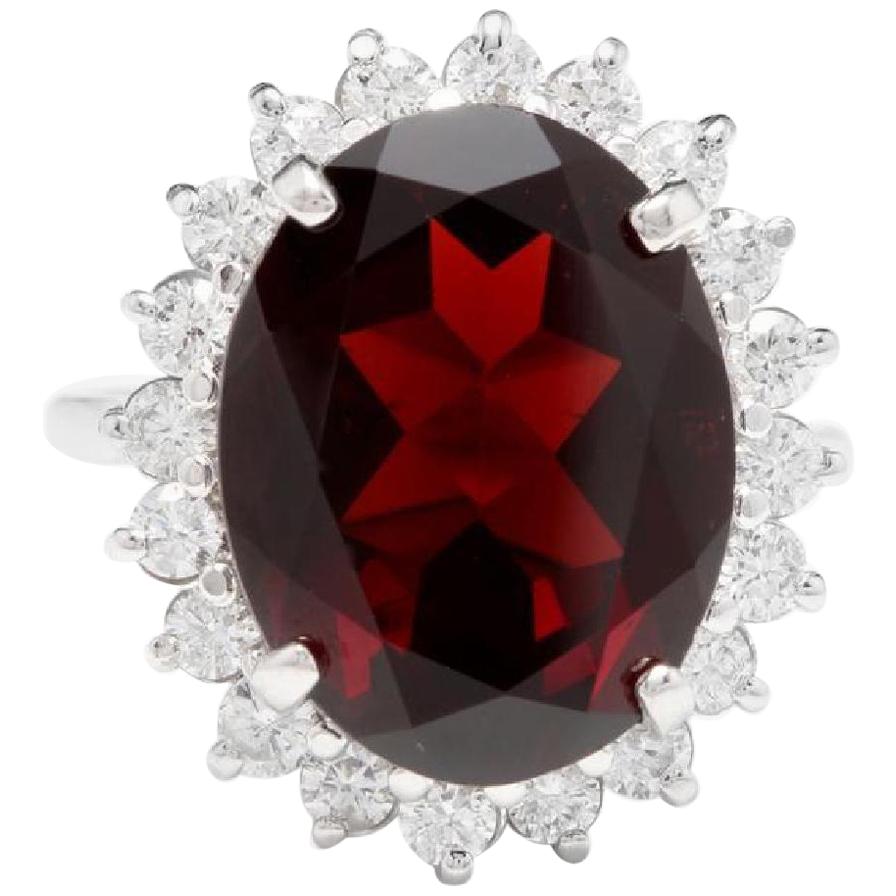 11.05 Carat Impressive Red Garnet and Natural Diamond 14 Karat White Gold Ring For Sale