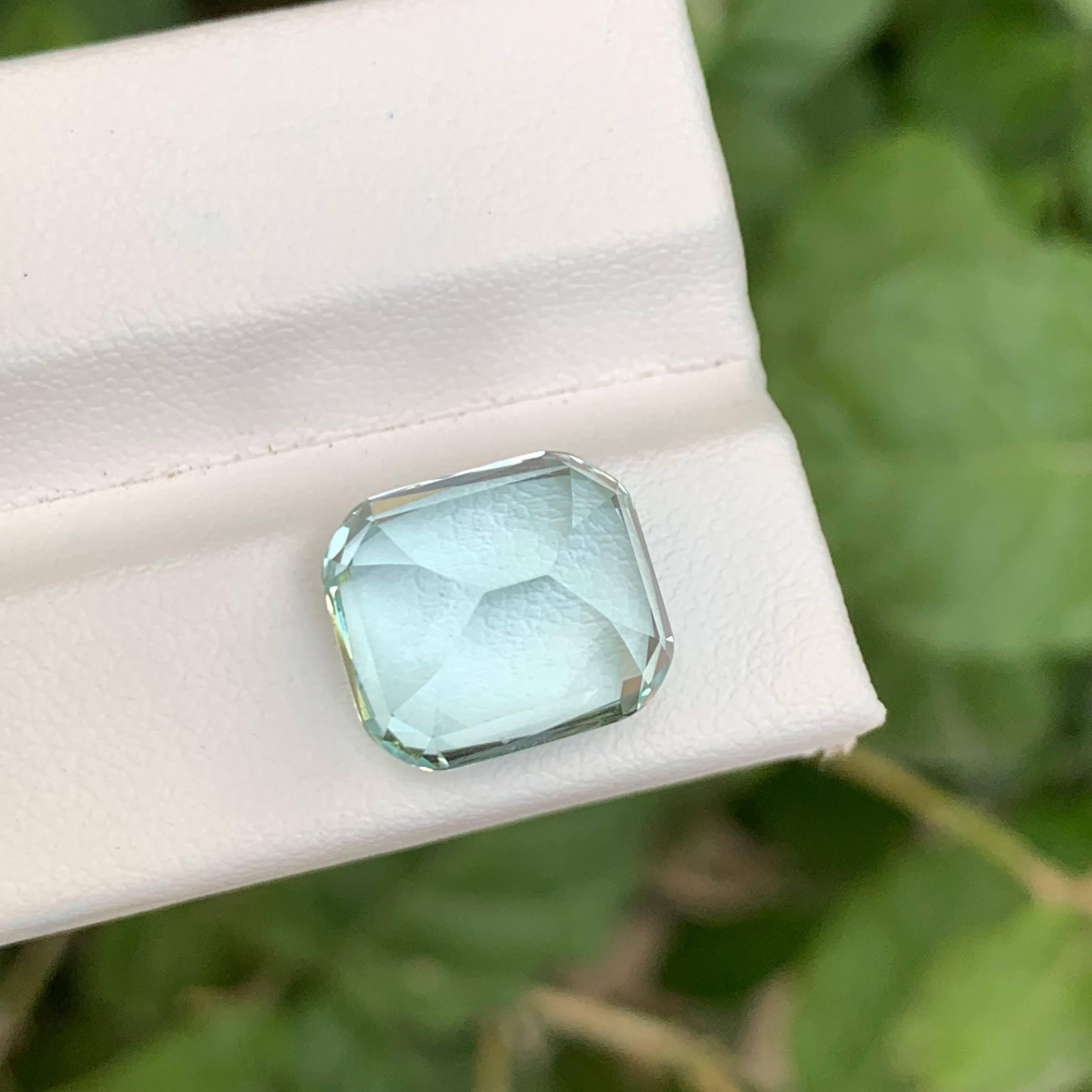 Modern 11.05 Loose Blue Aquamarine Stone Cushion Cut Natural Pakistani Gemstone For Sale