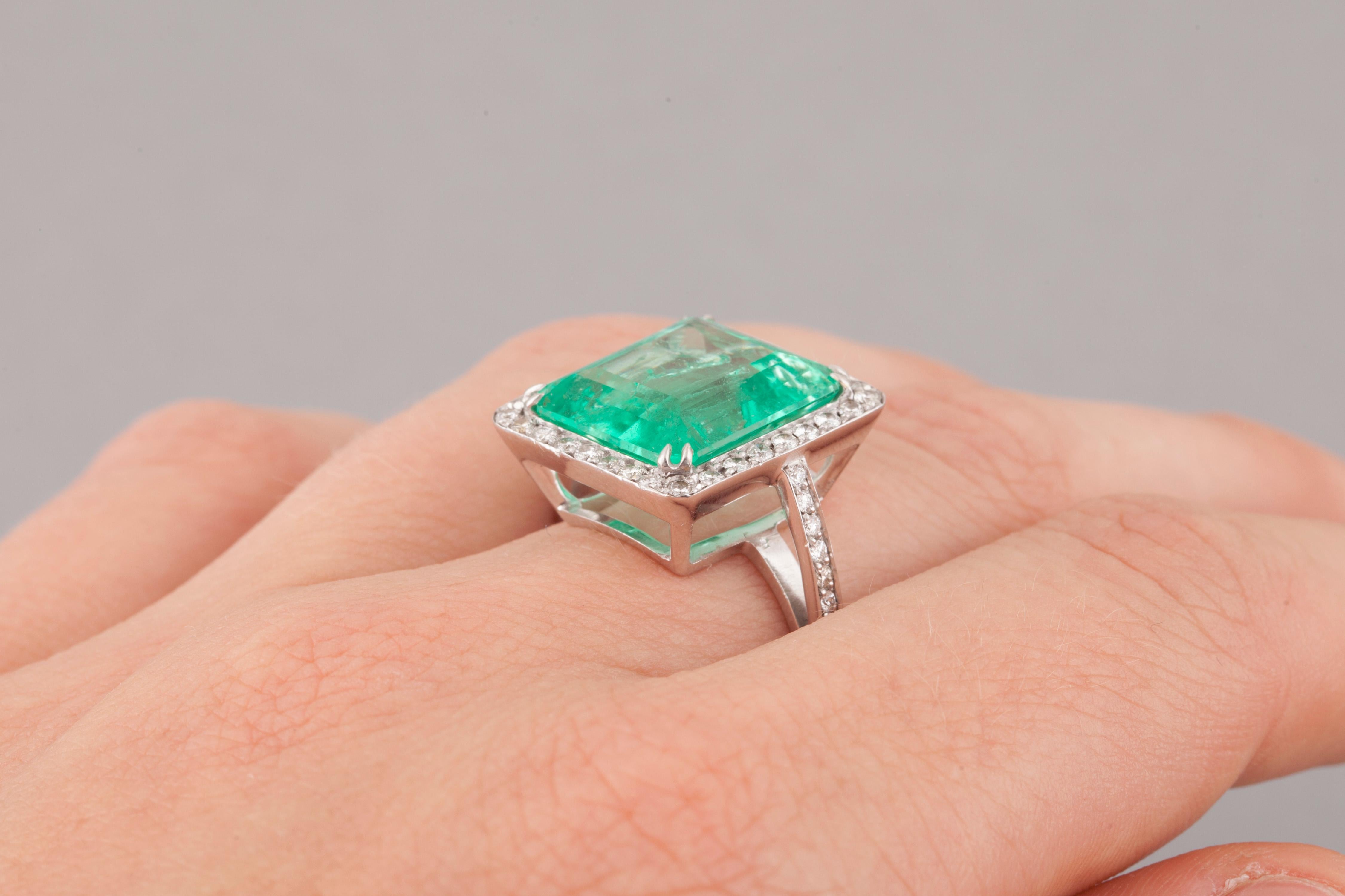 11.06 Carat French Emerald Ring 5