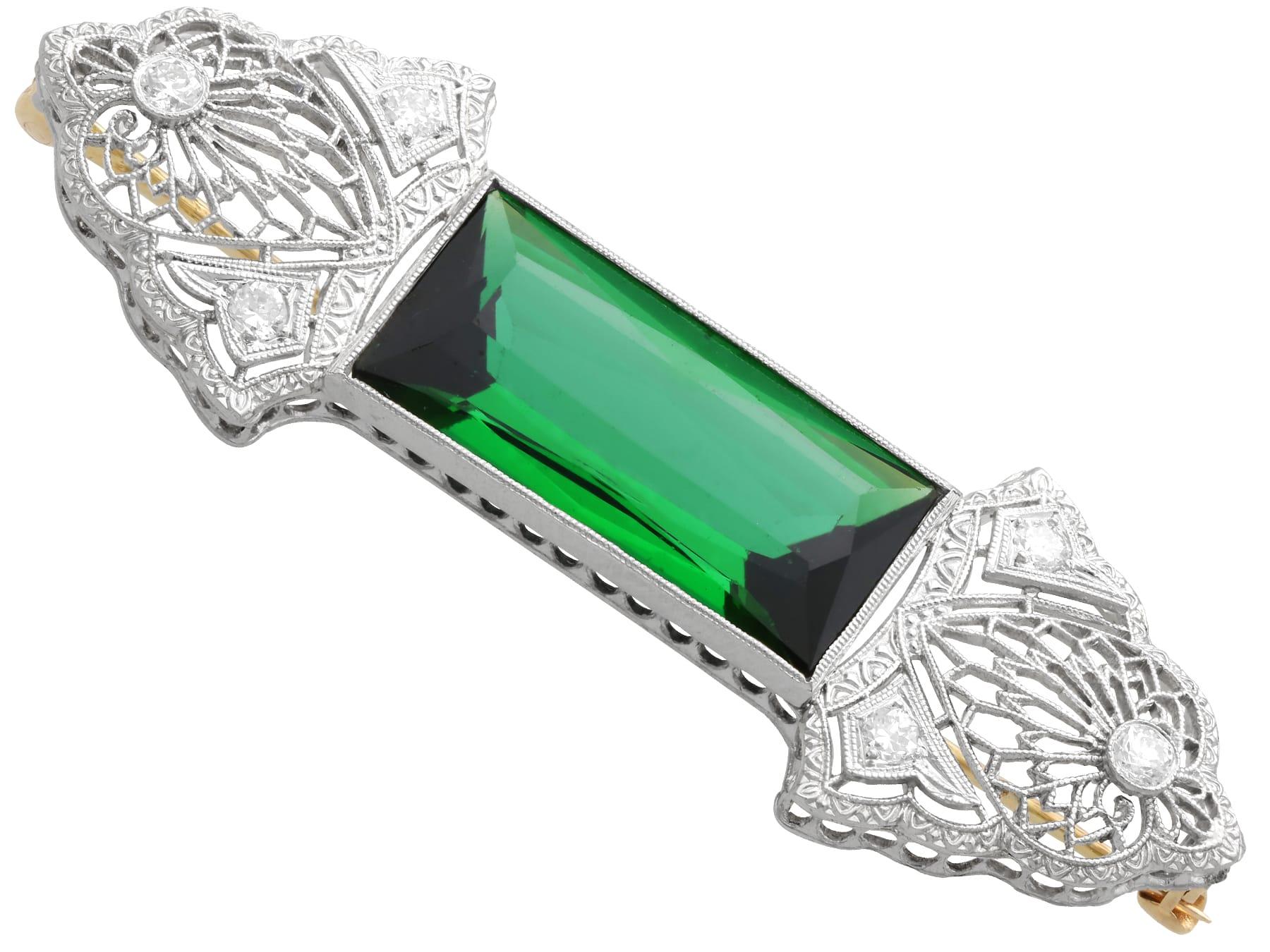 Spilla in oro giallo 14k con tormalina da 11,06 carati e diamante da 0,18 carati In condizioni ottime in vendita a Jesmond, Newcastle Upon Tyne