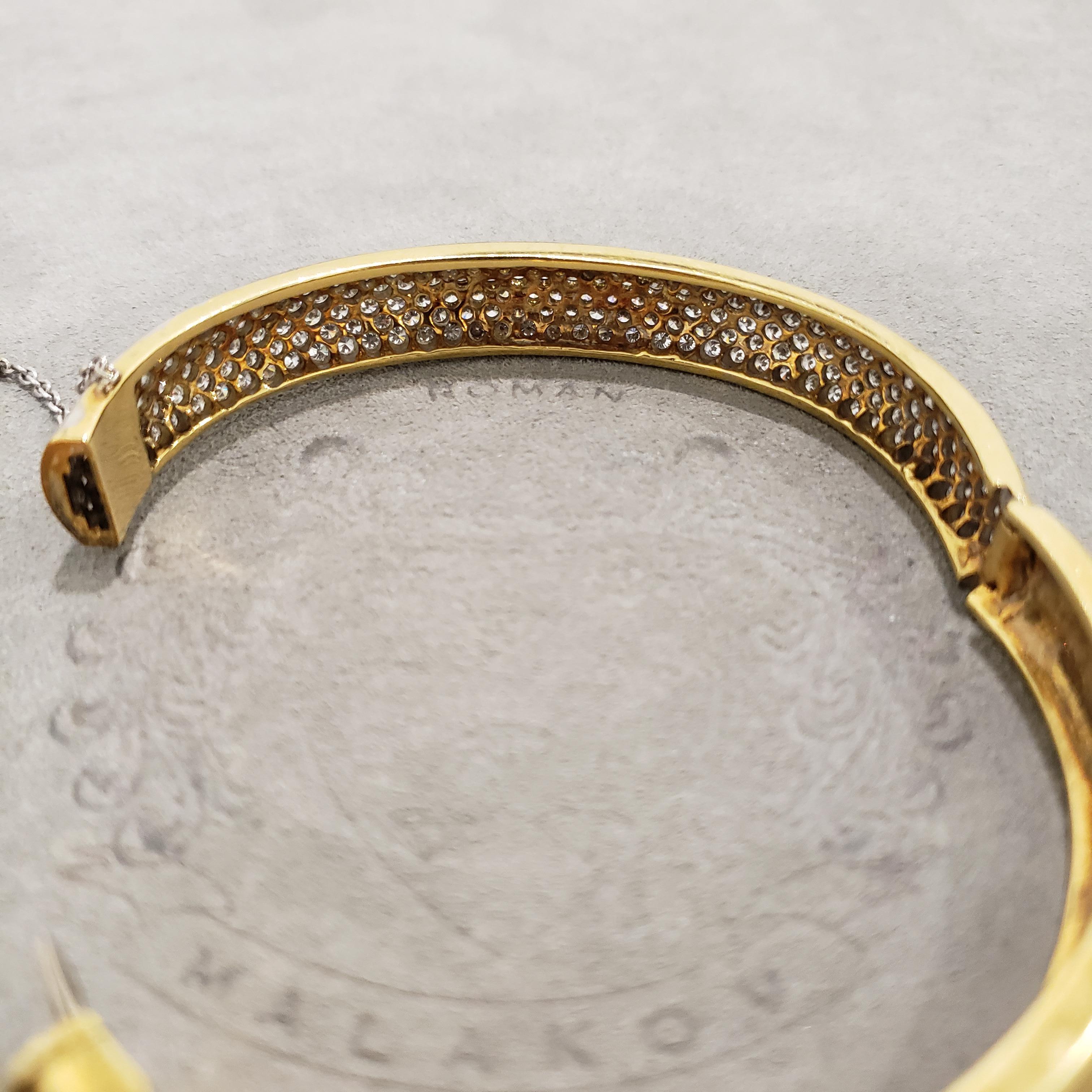 Roman Malakov 11.07 Carats Total Round Diamond Micro-Pave Bangle Bracelet  For Sale 1