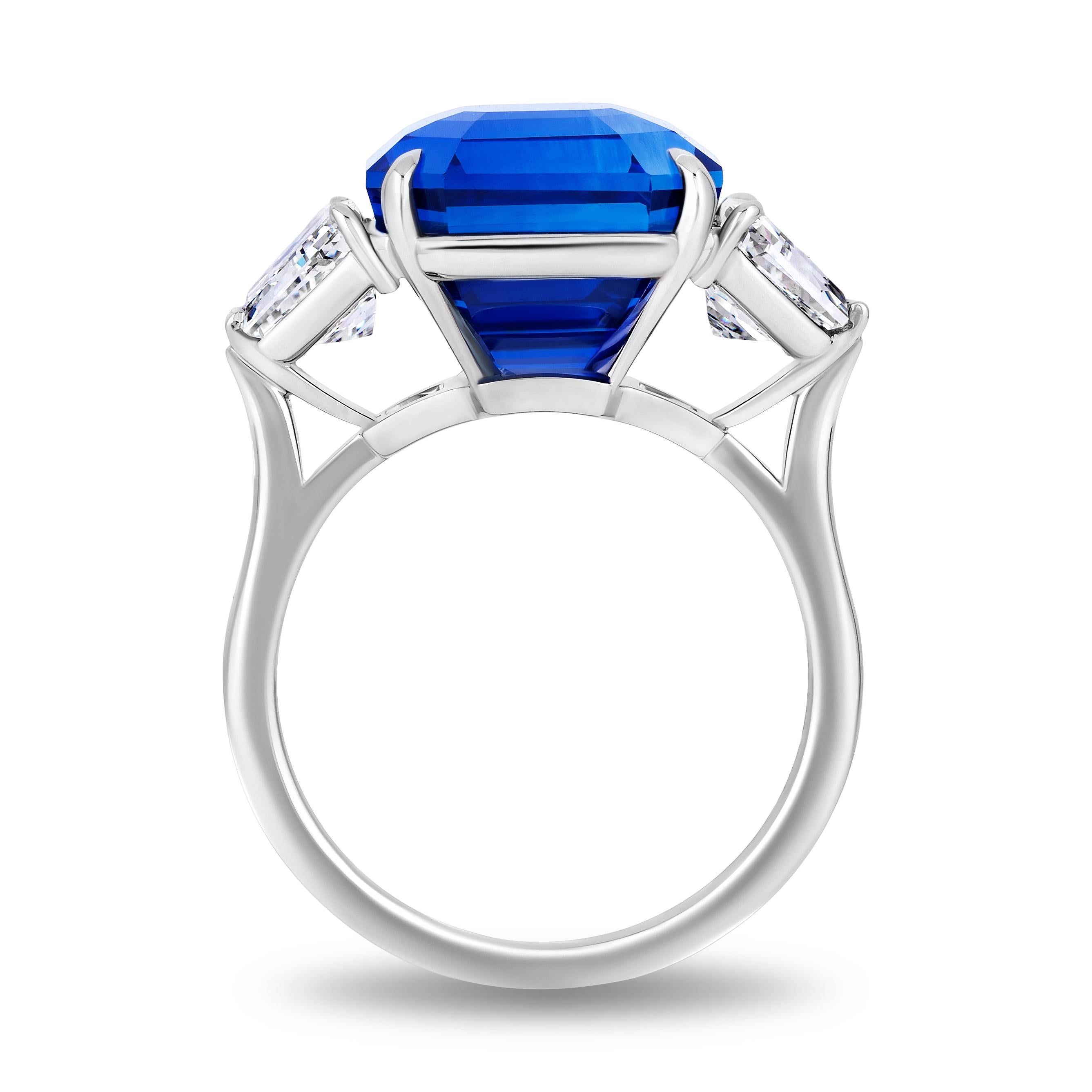 Contemporary 11.08 Carat Square Emerald Blue Sapphire and Diamond Platinum Ring For Sale
