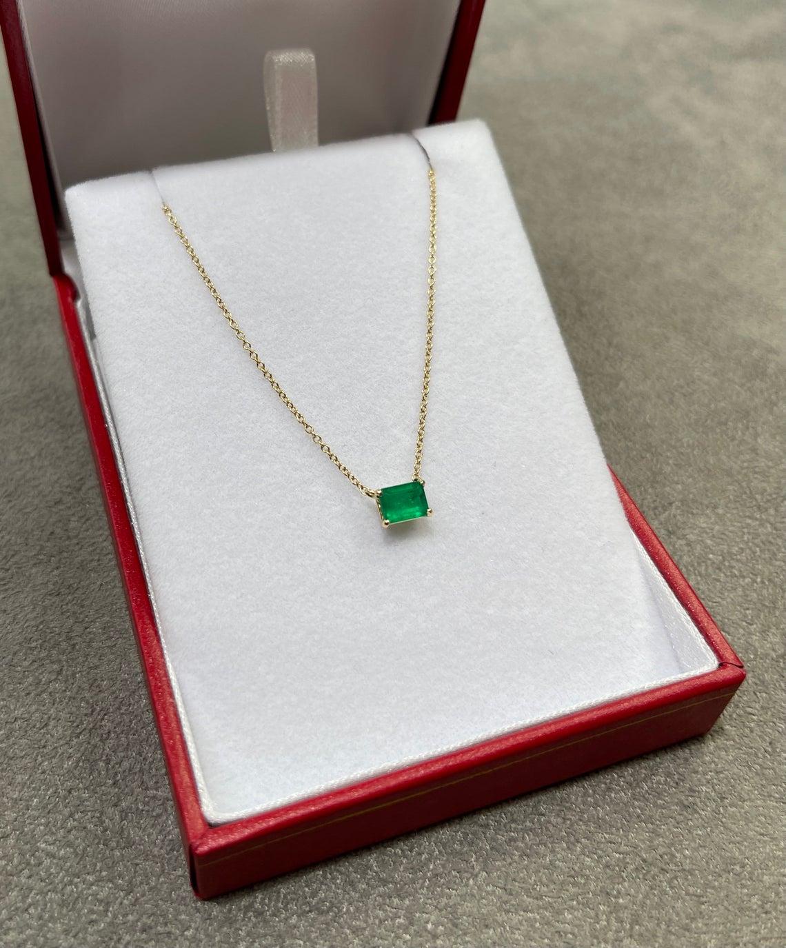 Women's 1.10ct Colombian Emerald, Emerald Cut East to West Necklace For Sale