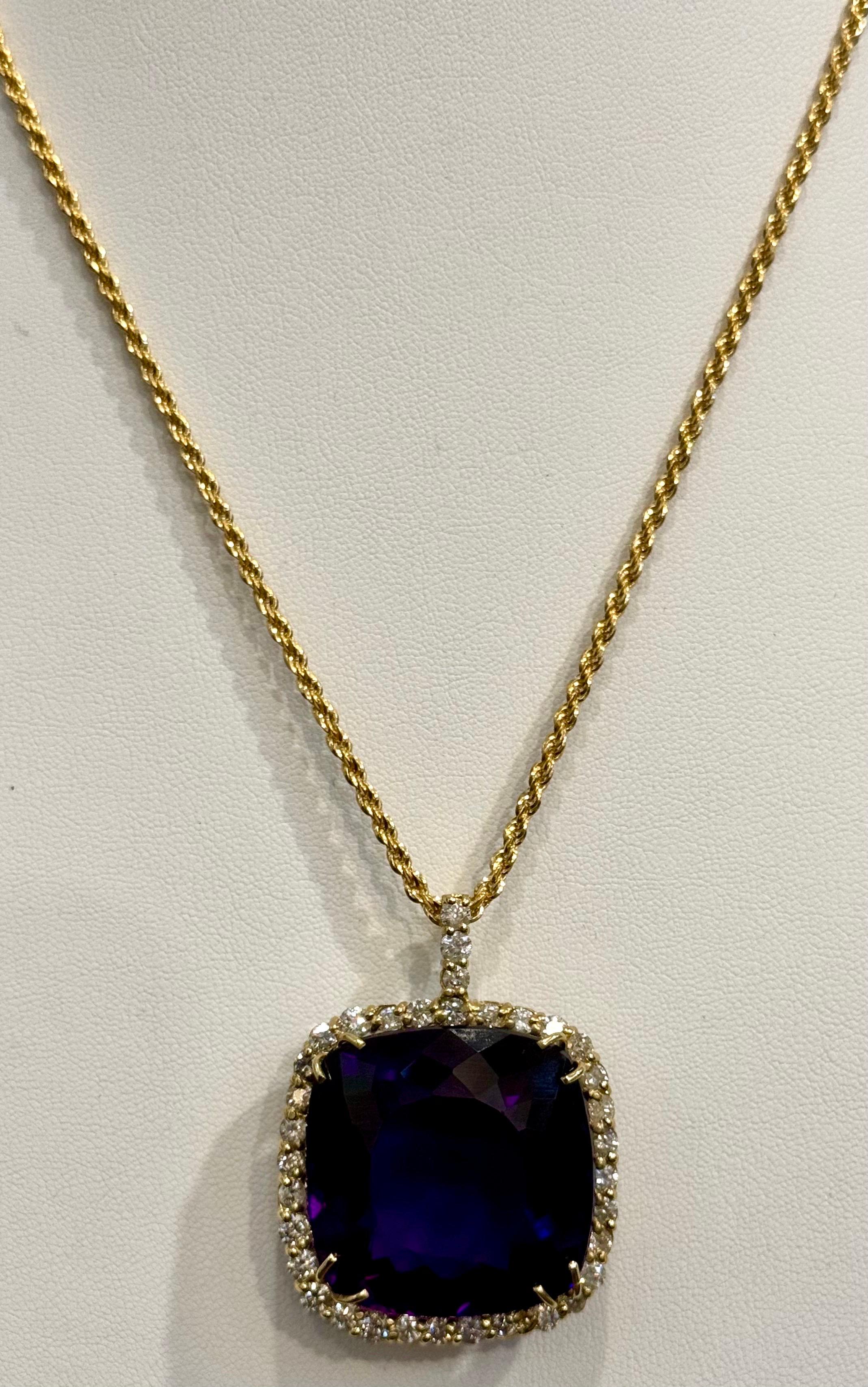 110Ct  Cushion Amethyst & 5 Ct Diamond Pendant Necklace 14 K Yellow Gold + Chain For Sale 7