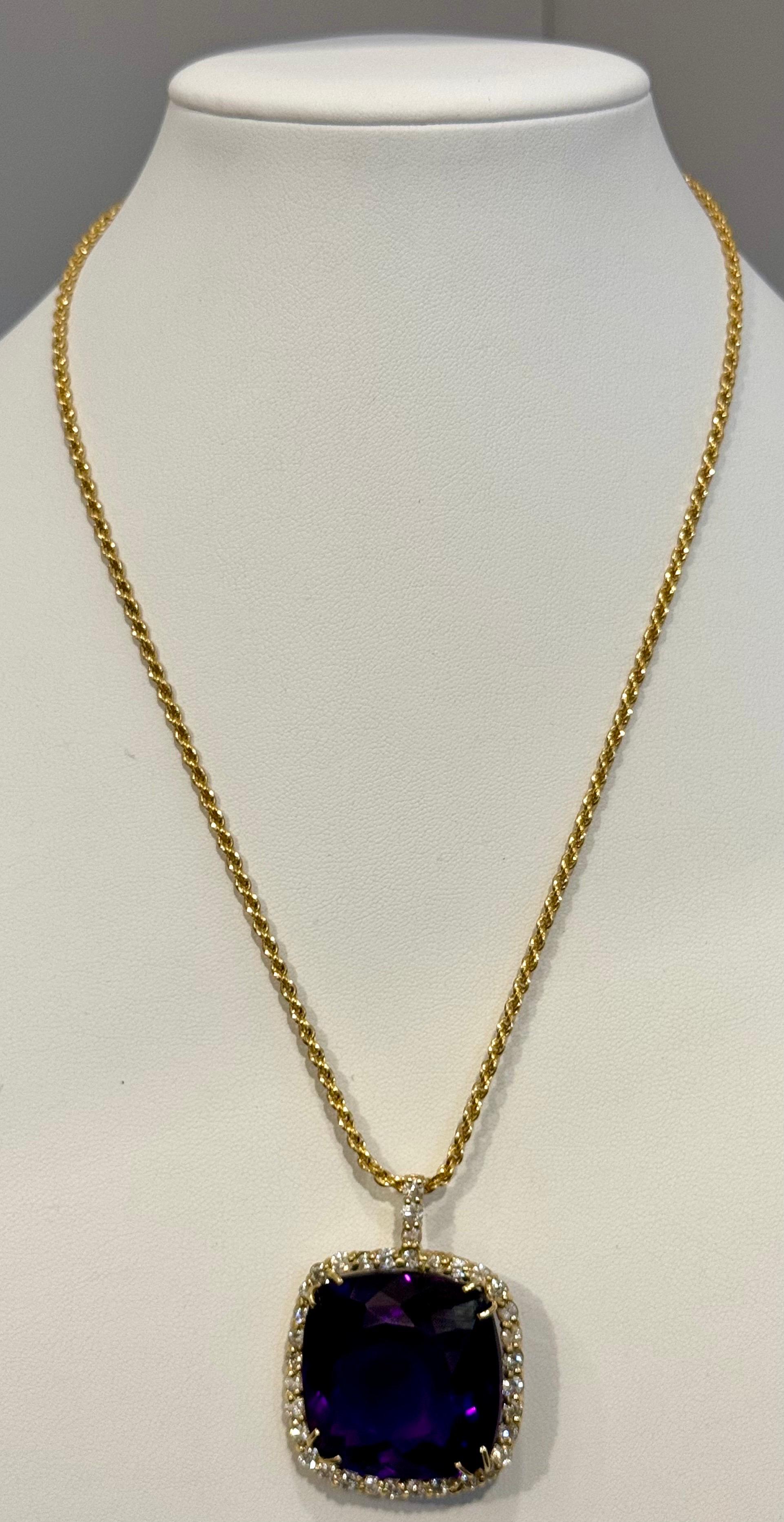 110Ct  Cushion Amethyst & 5 Ct Diamond Pendant Necklace 14 K Yellow Gold + Chain In Excellent Condition For Sale In New York, NY