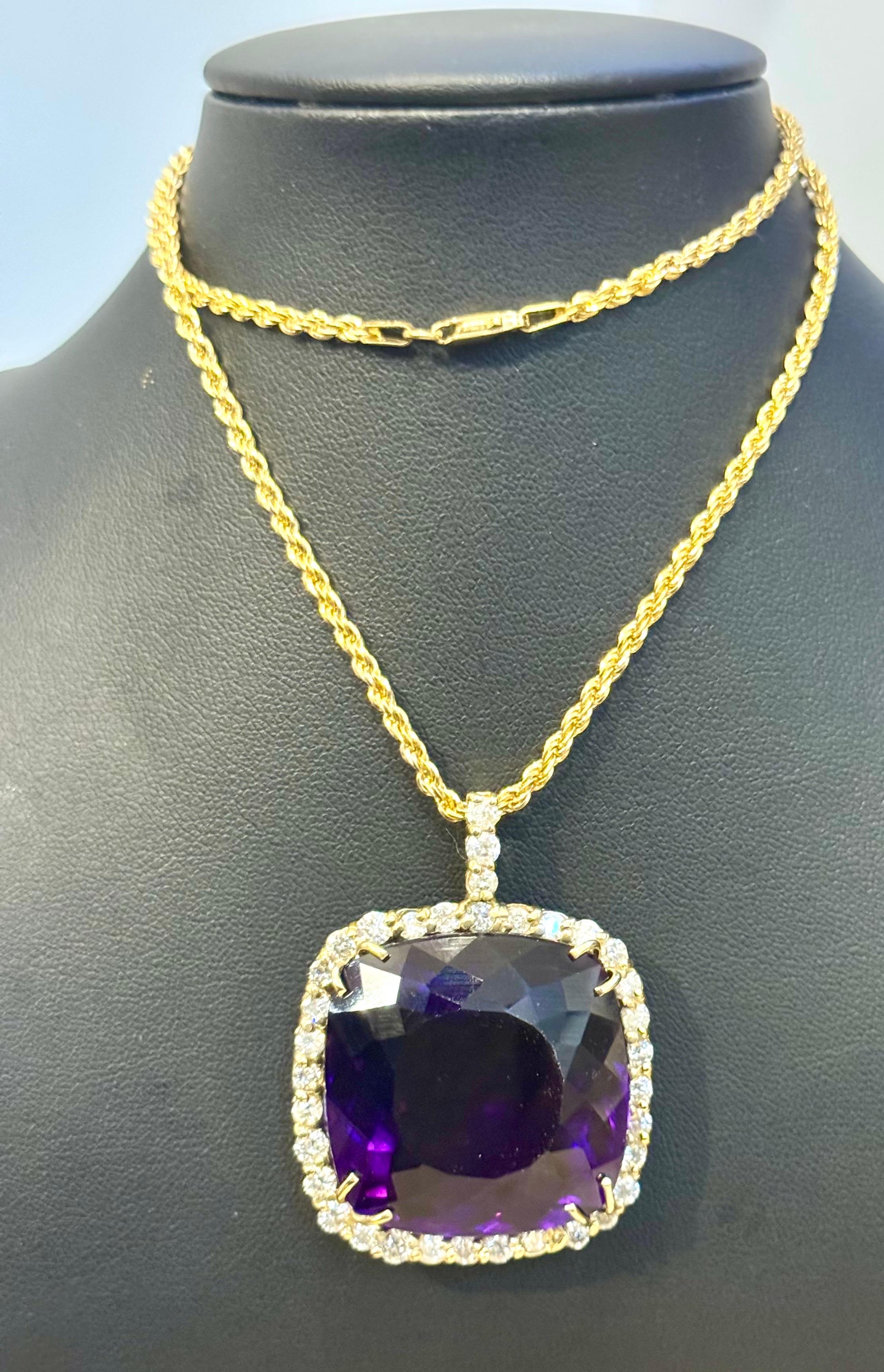 110Ct  Cushion Amethyst & 5 Ct Diamond Pendant Necklace 14 K Yellow Gold + Chain For Sale 1