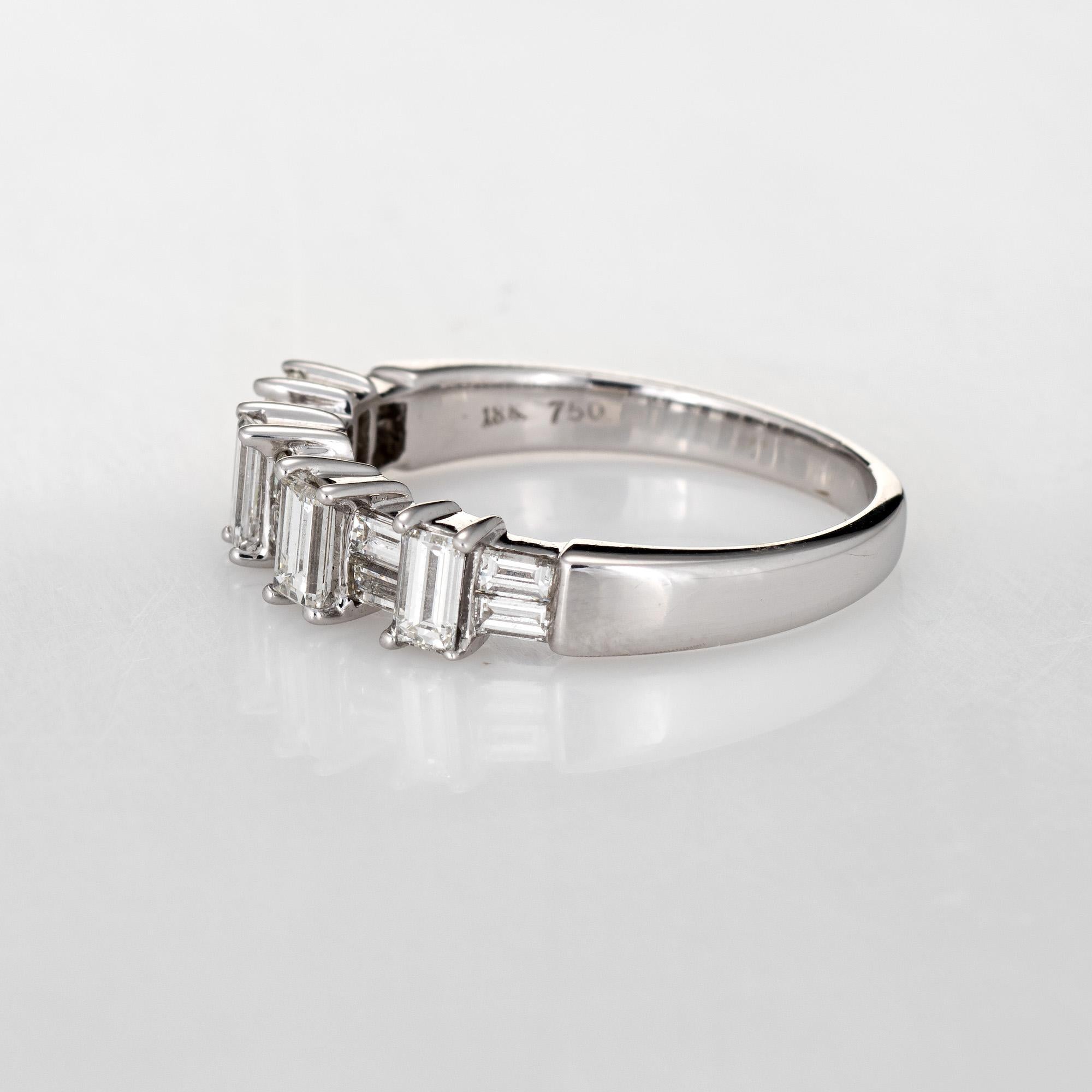 1,10 Karat Diamantband Straight Baguette Nachlass 18k Weißgold Jahrestag-Schmuck (Baguetteschliff)