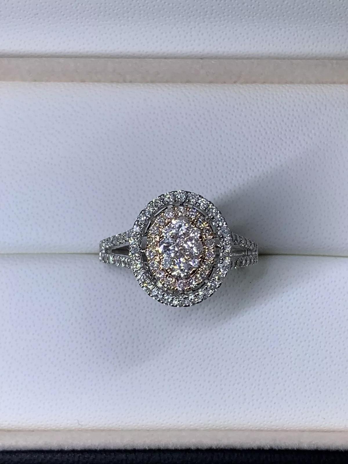 1.10ct Diamond Halo Solitaire Engagement Ring In 18ct White Gold en vente 1