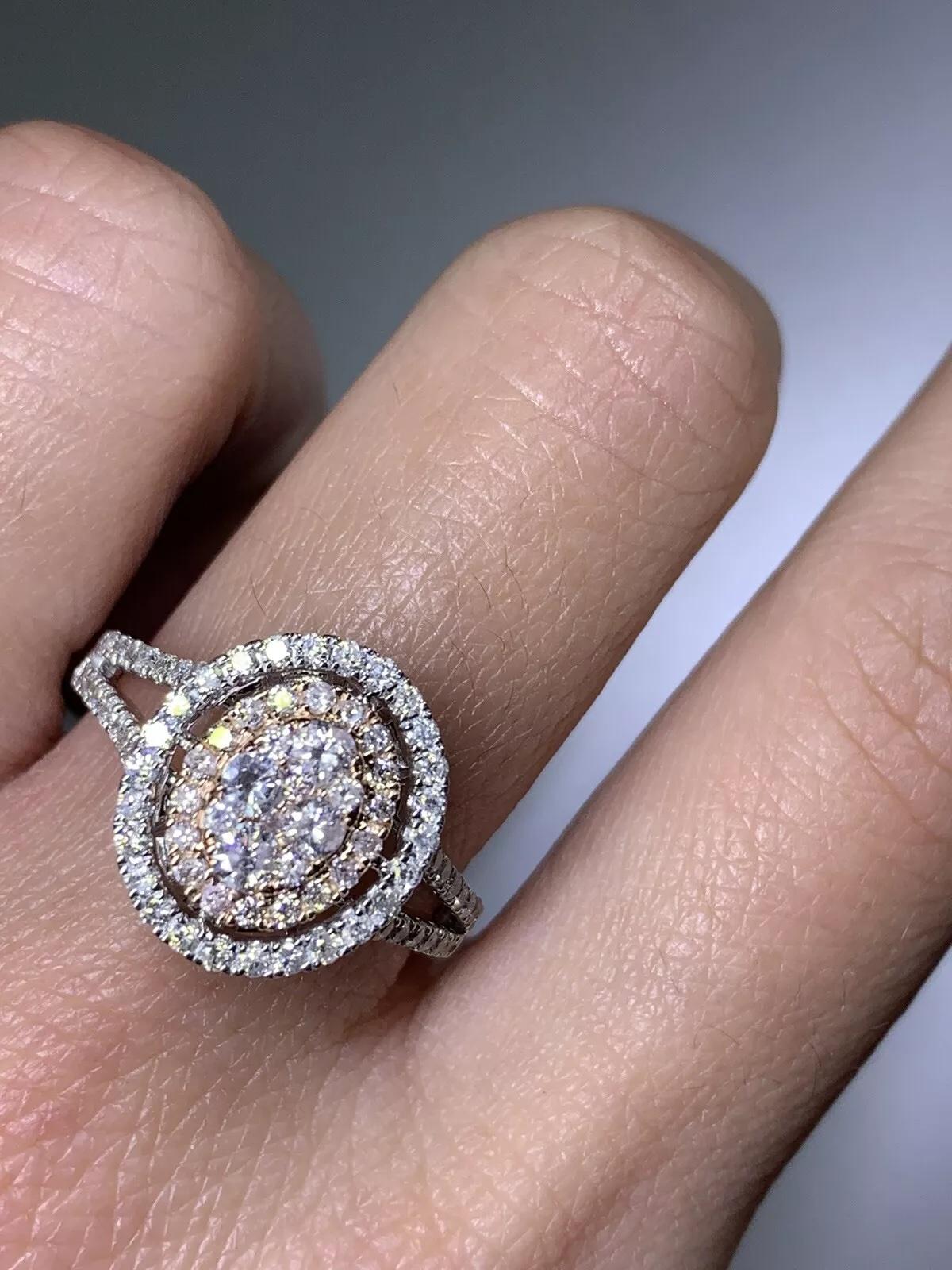 1.10ct Diamond Halo Solitaire Engagement Ring In 18ct White Gold en vente 2