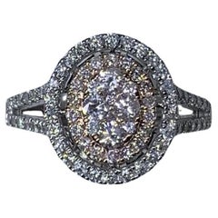 Anello di fidanzamento solitario con diamante aureolato da 1,10 carati in oro bianco da 18 carati