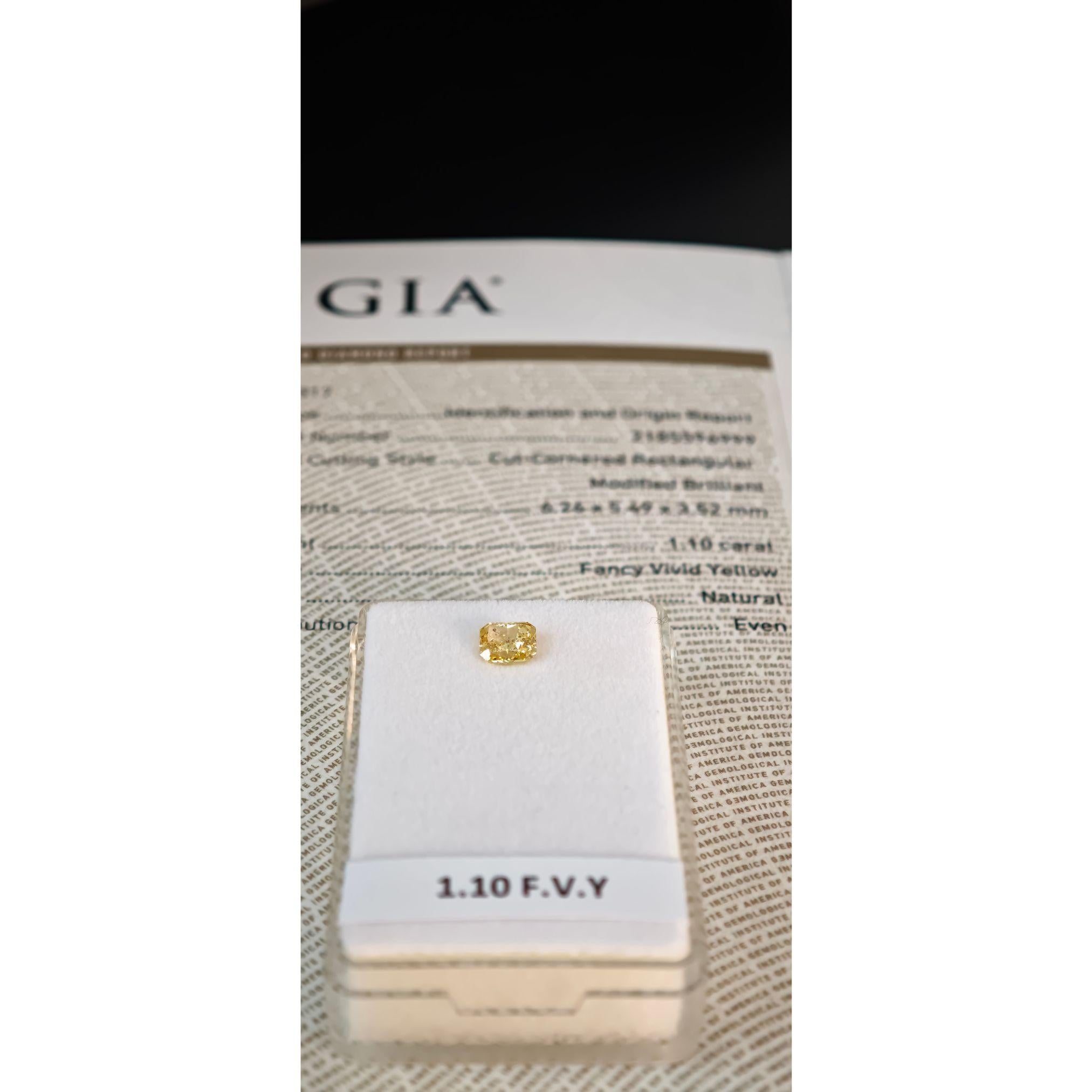 Diamant naturel de 1,10 carats de couleur jaune vif, taille radiant, certifié GIA, haute joaillerie en vente 1