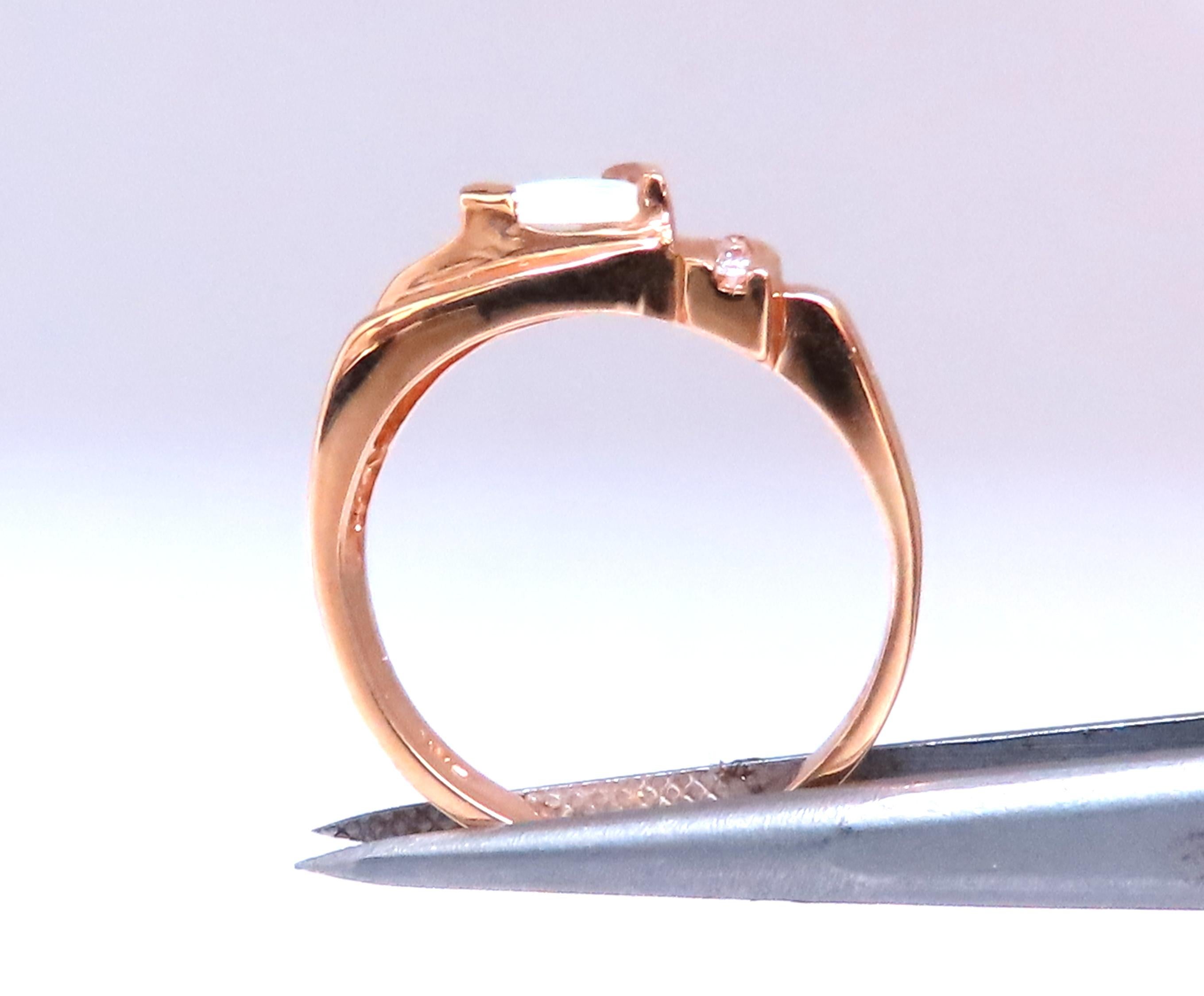 Taille trillion Bague en or 14 carats avec opale naturelle d'Australie de 1,10 carat et diamants n°12430 en vente