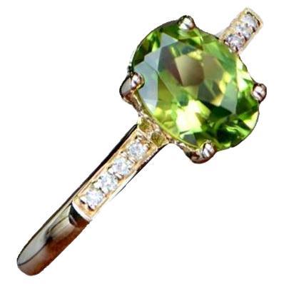 1.10ct Oval Cut Peridot Cocktail Ring, 14k Yellow Gold