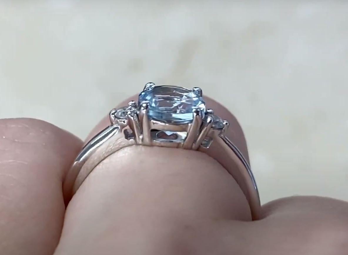 1.10ct Round Cut Aquamarine Engagement Ring, 18k White Gold For Sale 3