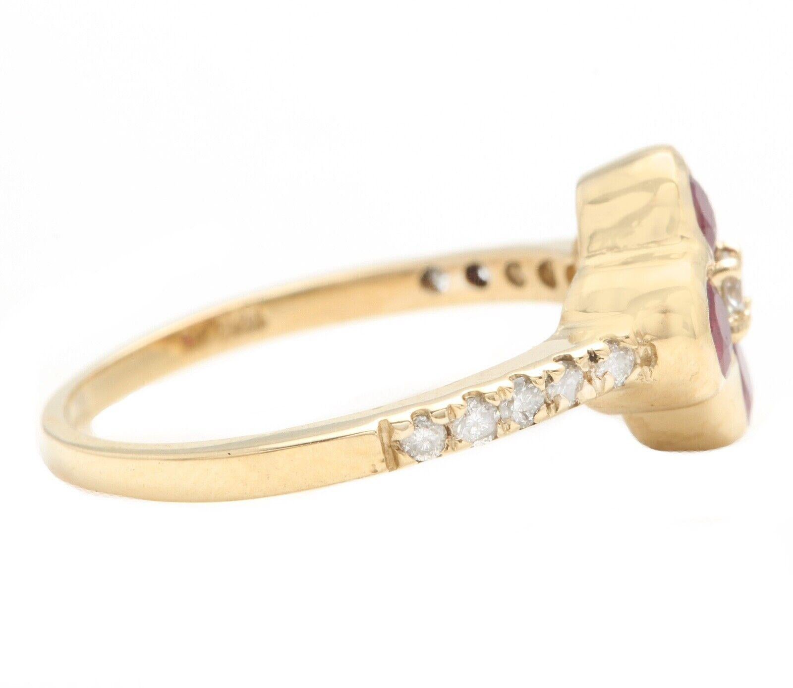 1,10 Karat atemberaubender natürlicher Rubin & Diamant 14K massivem Gelbgold Ring (Gemischter Schliff) im Angebot