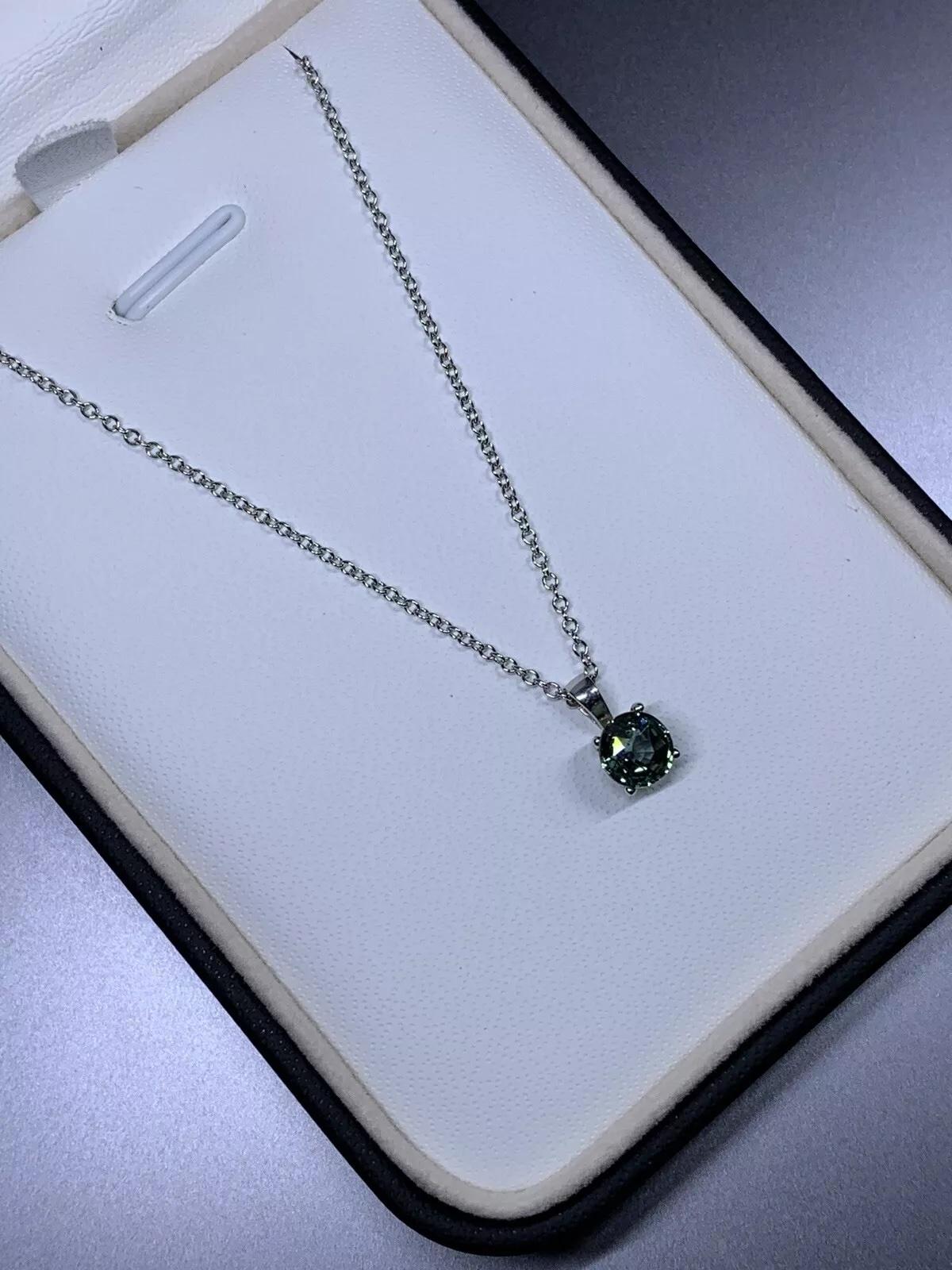 Round Cut 1.10ct teal sapphire pendant necklace 18k white gold For Sale