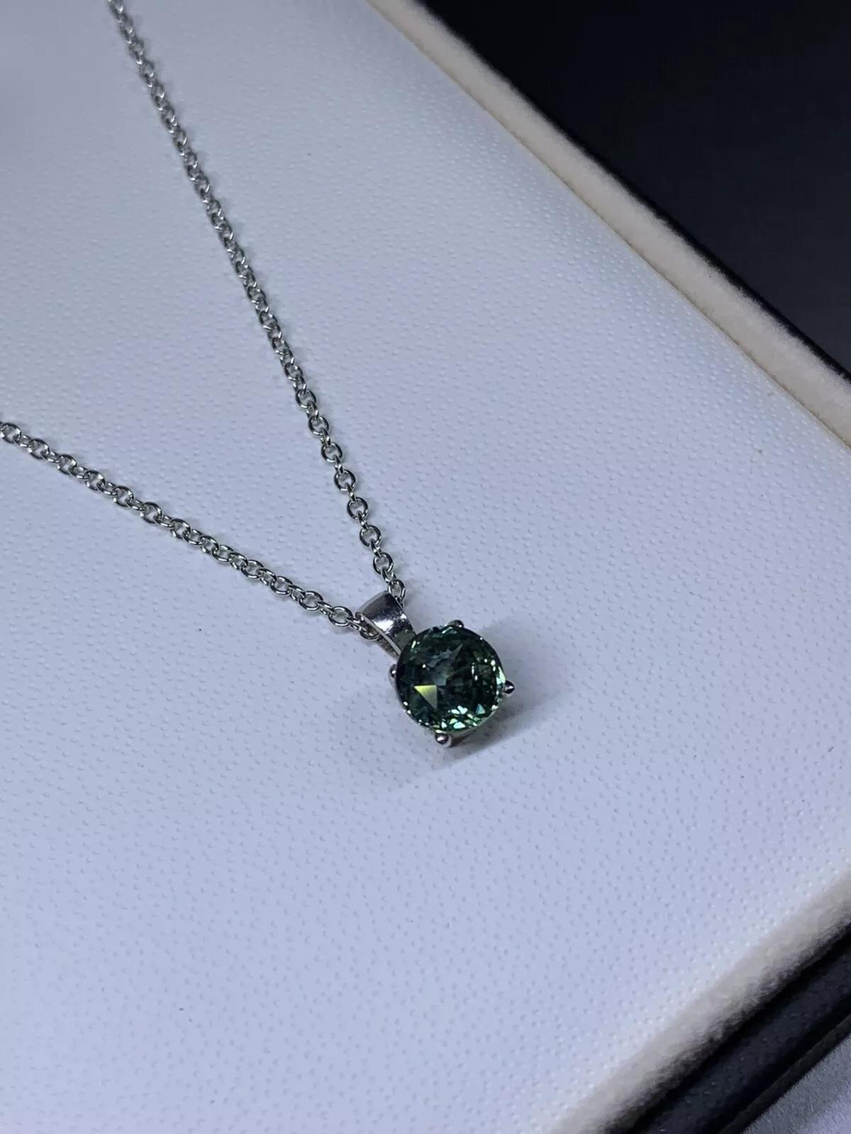 Women's or Men's 1.10ct teal sapphire pendant necklace 18k white gold For Sale