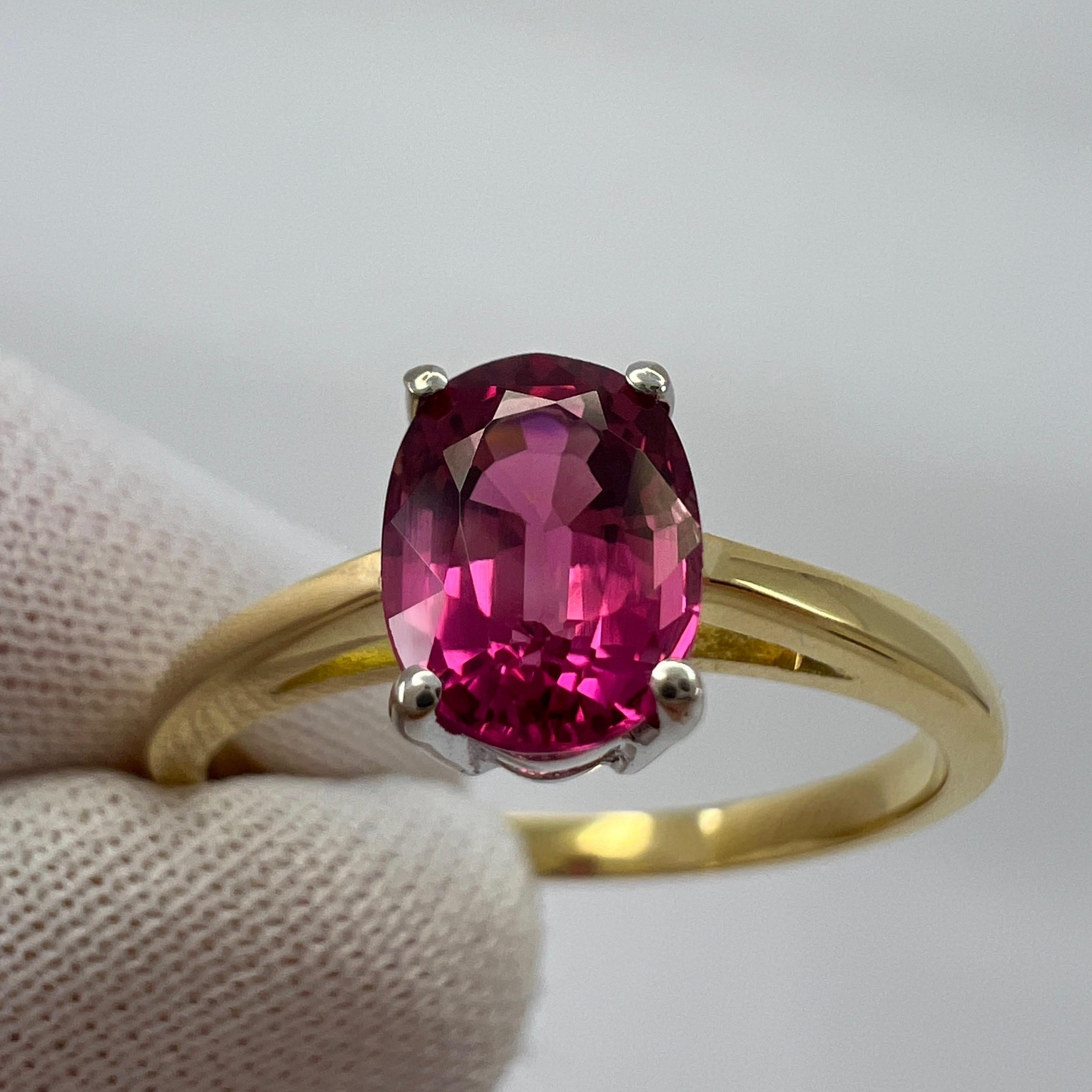 Women's 1.10ct Vivid Pink Purple Rubellite Tourmaline Oval Cut 18k Gold Solitaire Ring For Sale